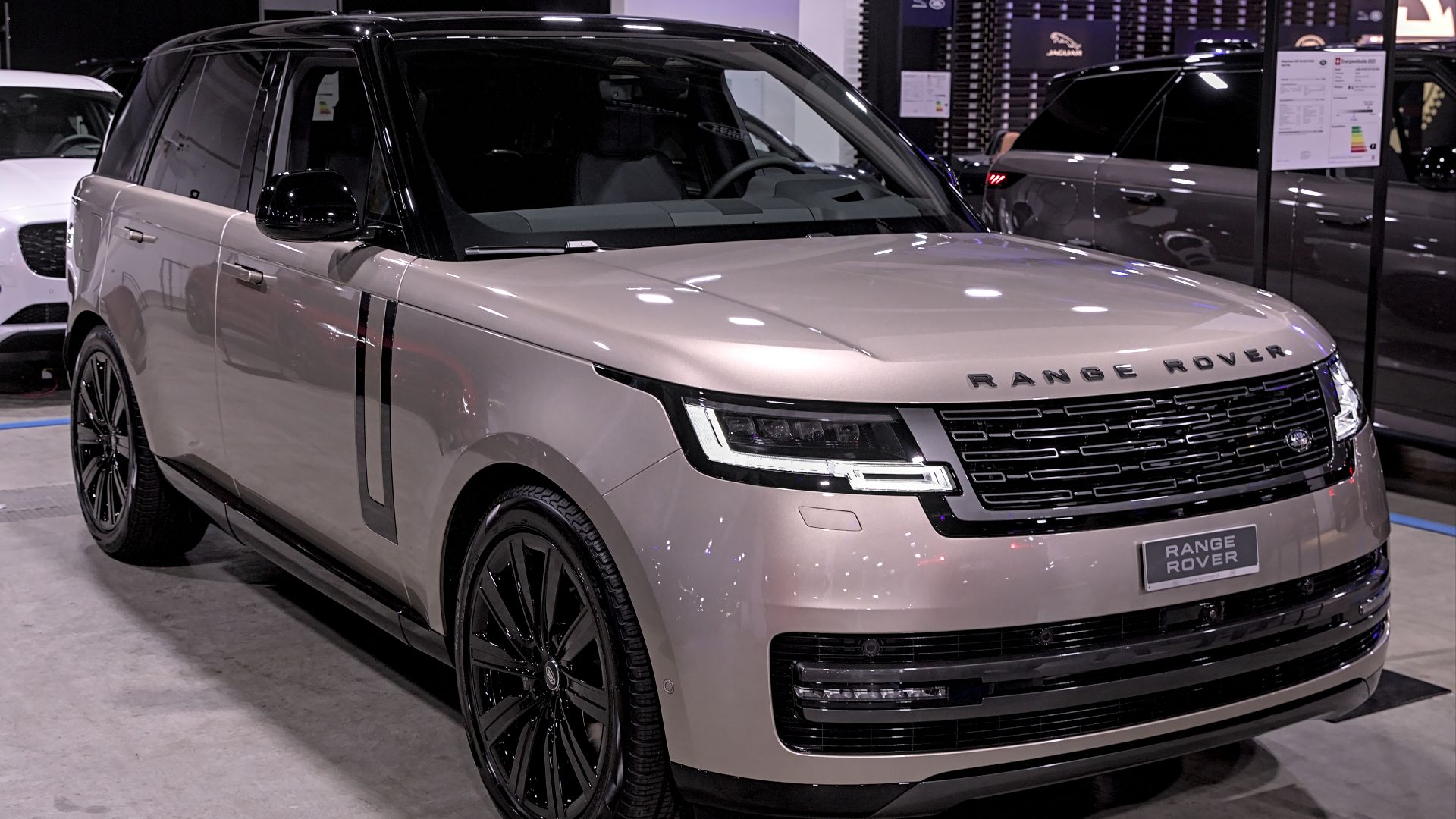 File:Land Rover Range Rover (5th generation) Auto Zuerich 2023 1X7A1237.jpg