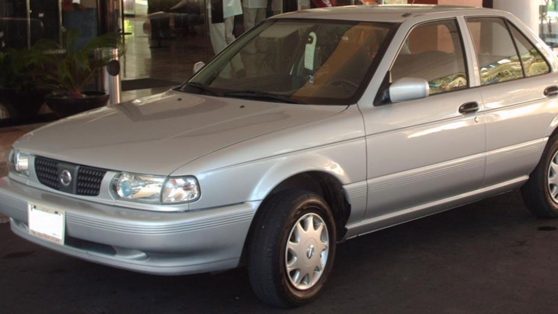 File:Nissan Tsuru (Current).JPG