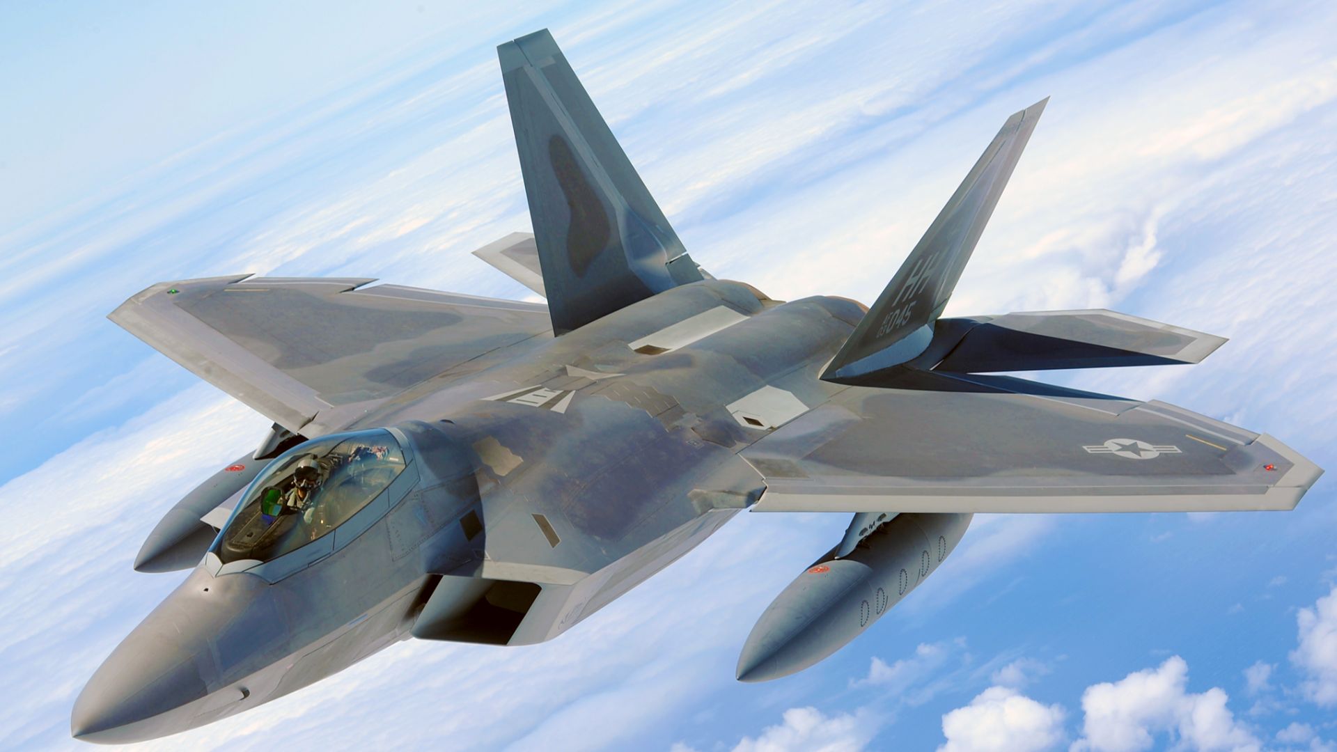 File:F-22 Raptor - 100702-F-4815G-217.jpg