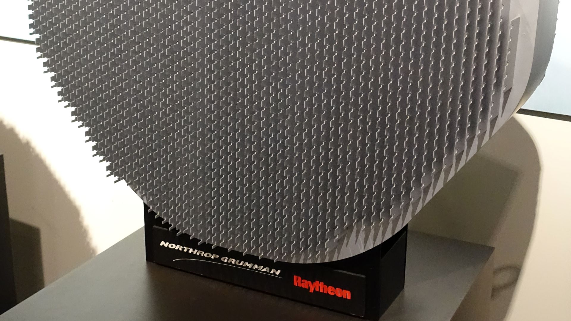 File:AN-APG-77, AESA, Active Electronically Scanned Array, Northrop Grumman, 2001 - National Electronics Museum - DSC00388.jpg