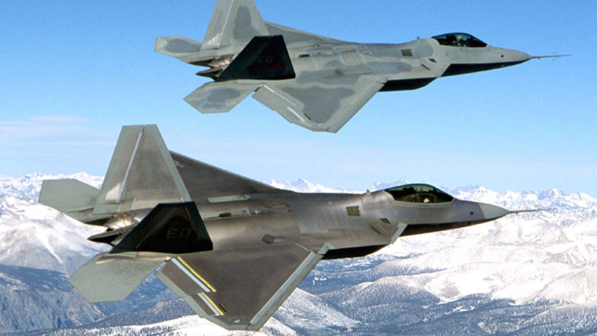 File:Two F-22 Raptor in flying.jpg