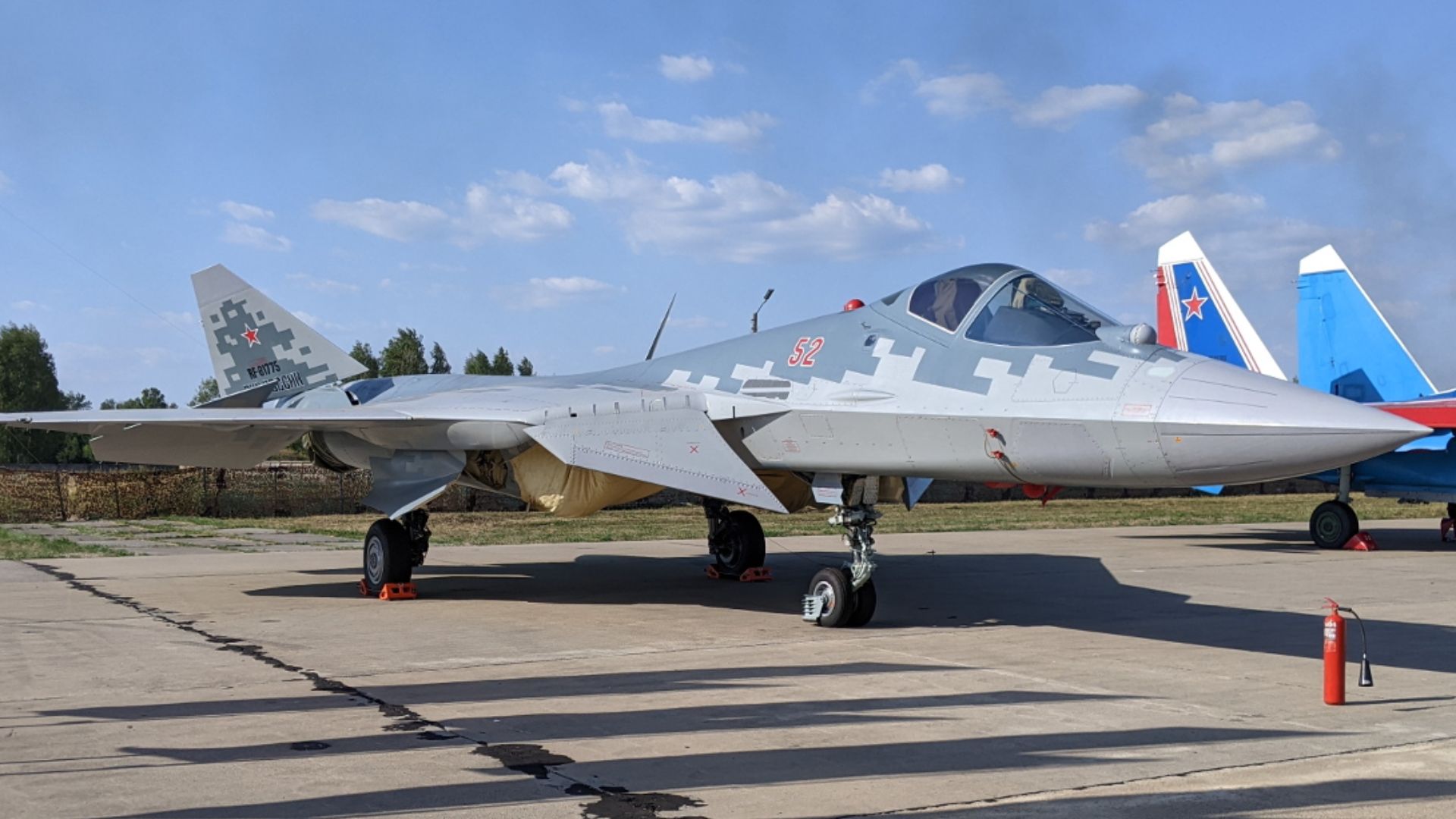 File:Sukhoi Su-57 RF-81775 Army-2022.jpg