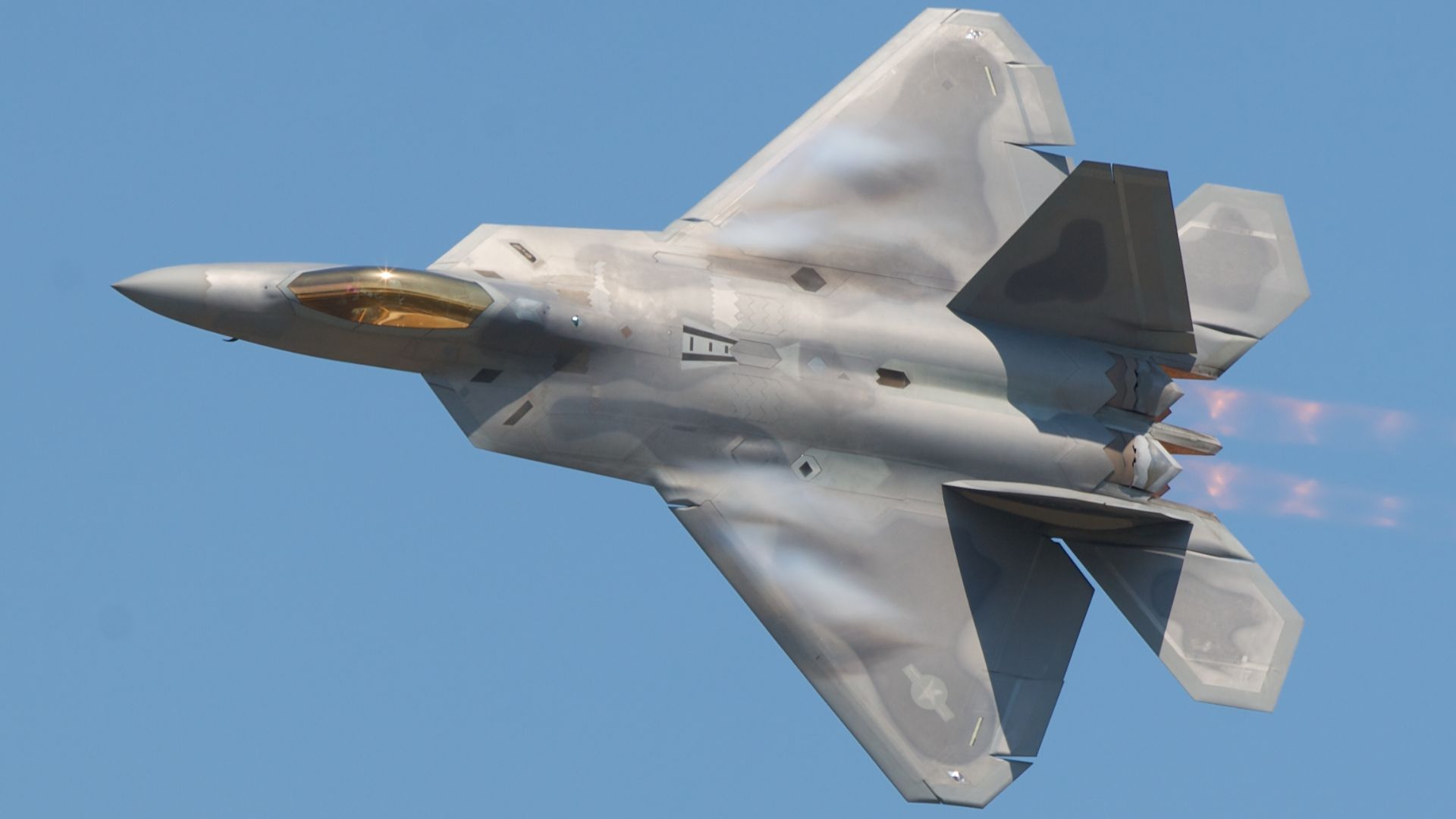 File:F-22 Raptor at the 2008 Joint Services Open House airshow 4.jpg