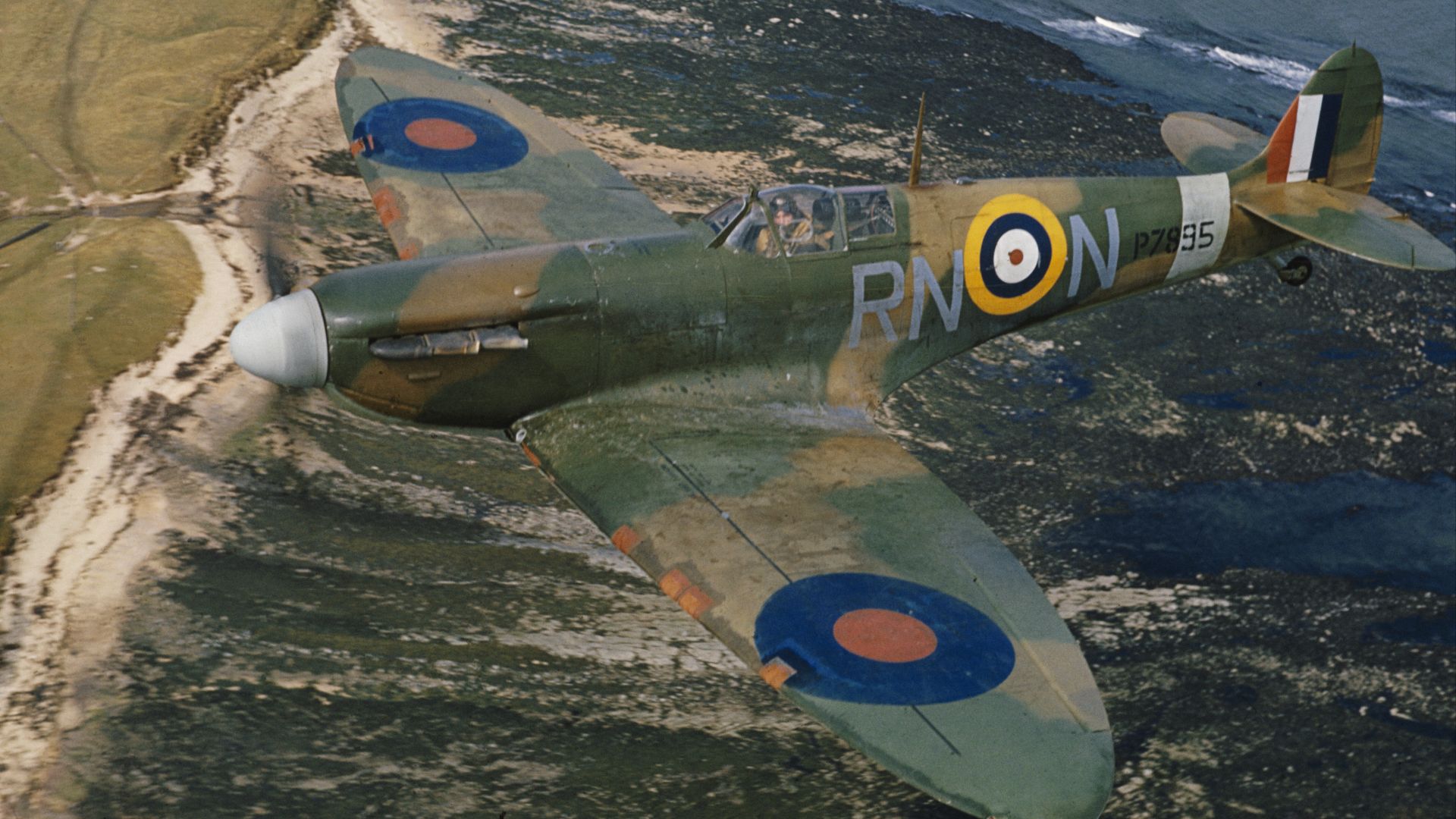 File:The Royal Air Force in Britain, April 1941 TR139.jpg
