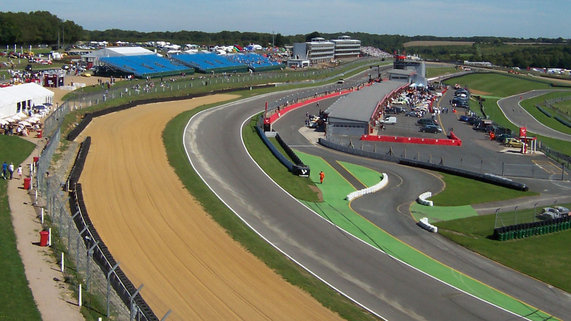 File:Brands-hatch.jpg