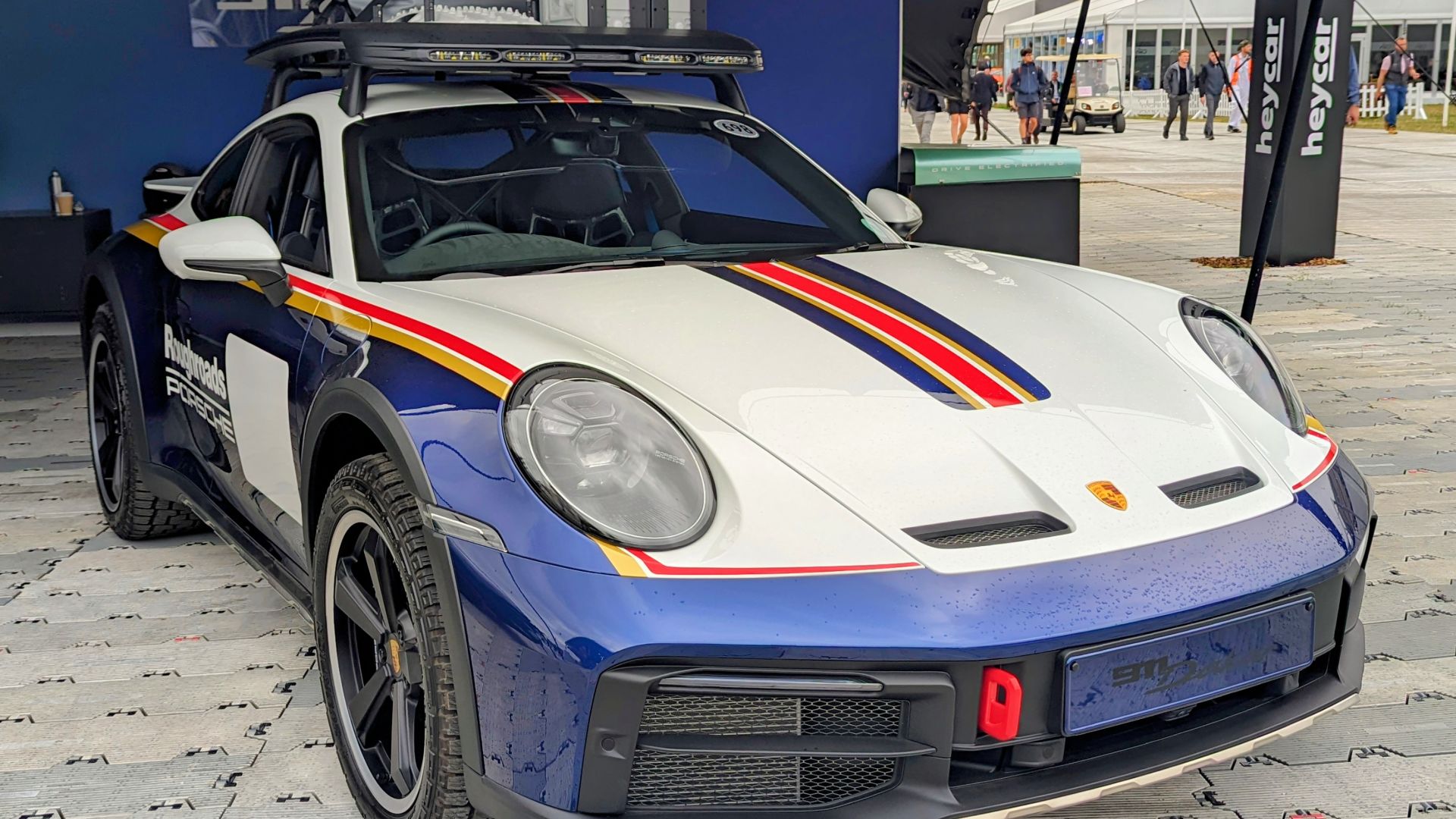 File:2023 Porsche 911 Dakar 1.jpg