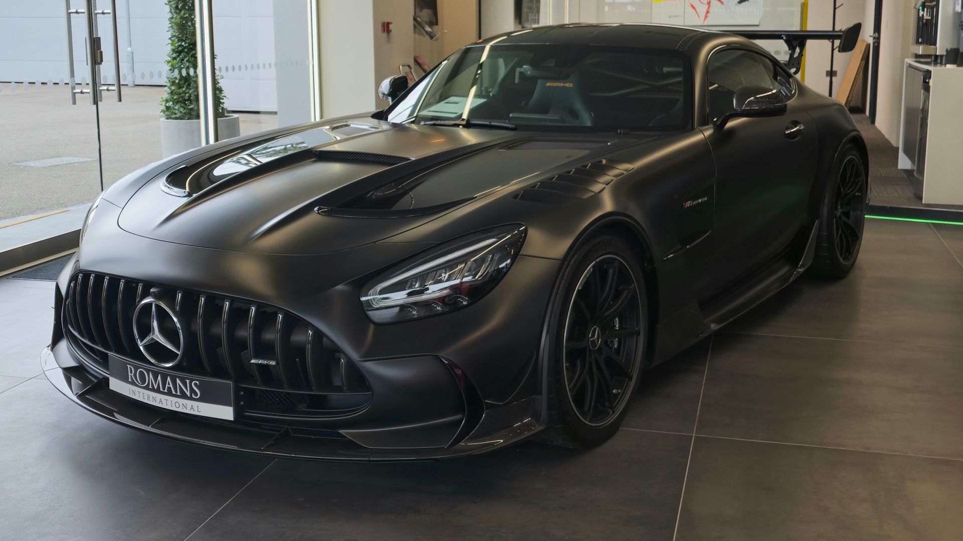 File:Mercedes AMG GT Black Series.jpg