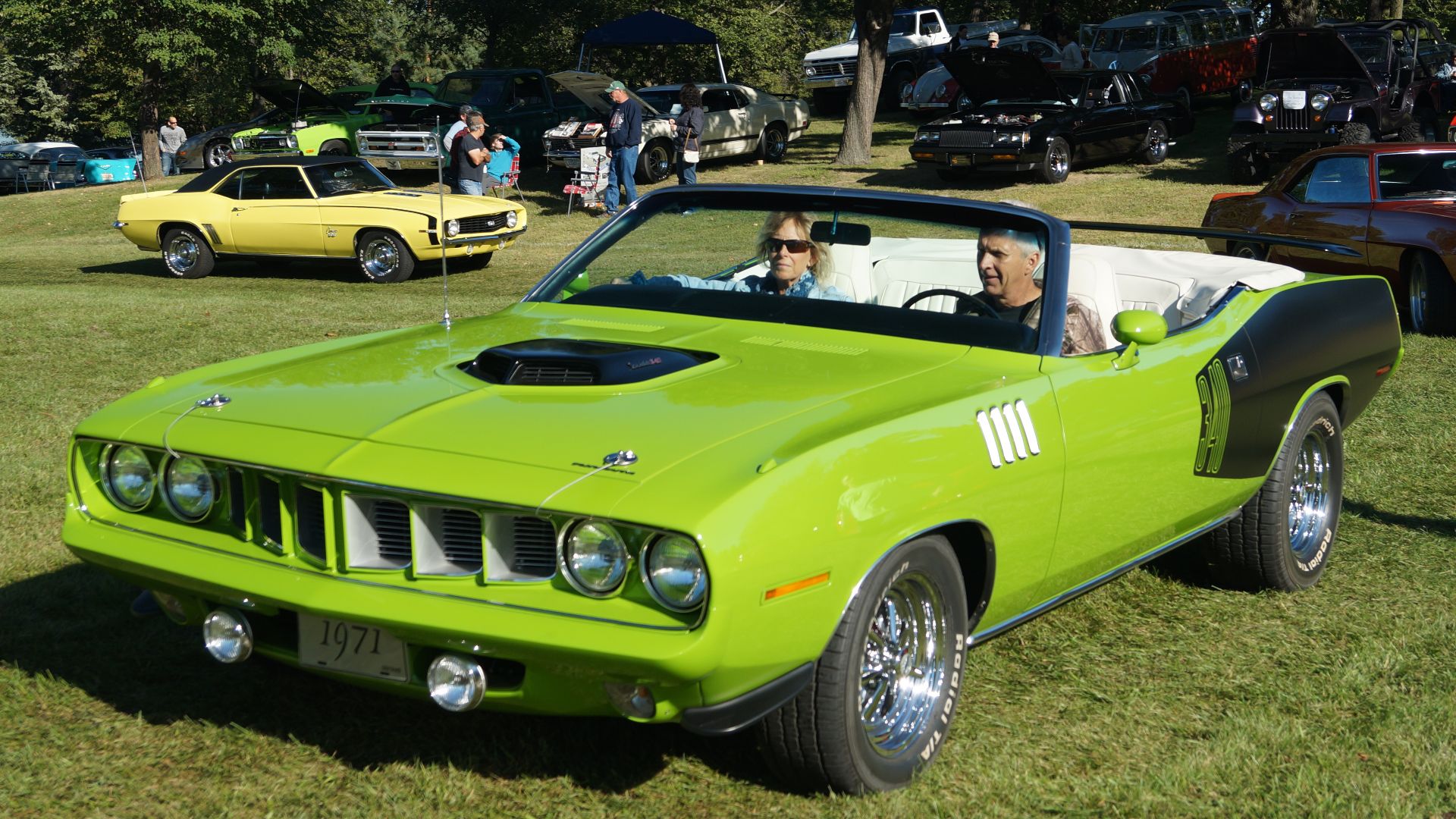 File:1971 Plymouth Barracuda Convertible (21201344989).jpg