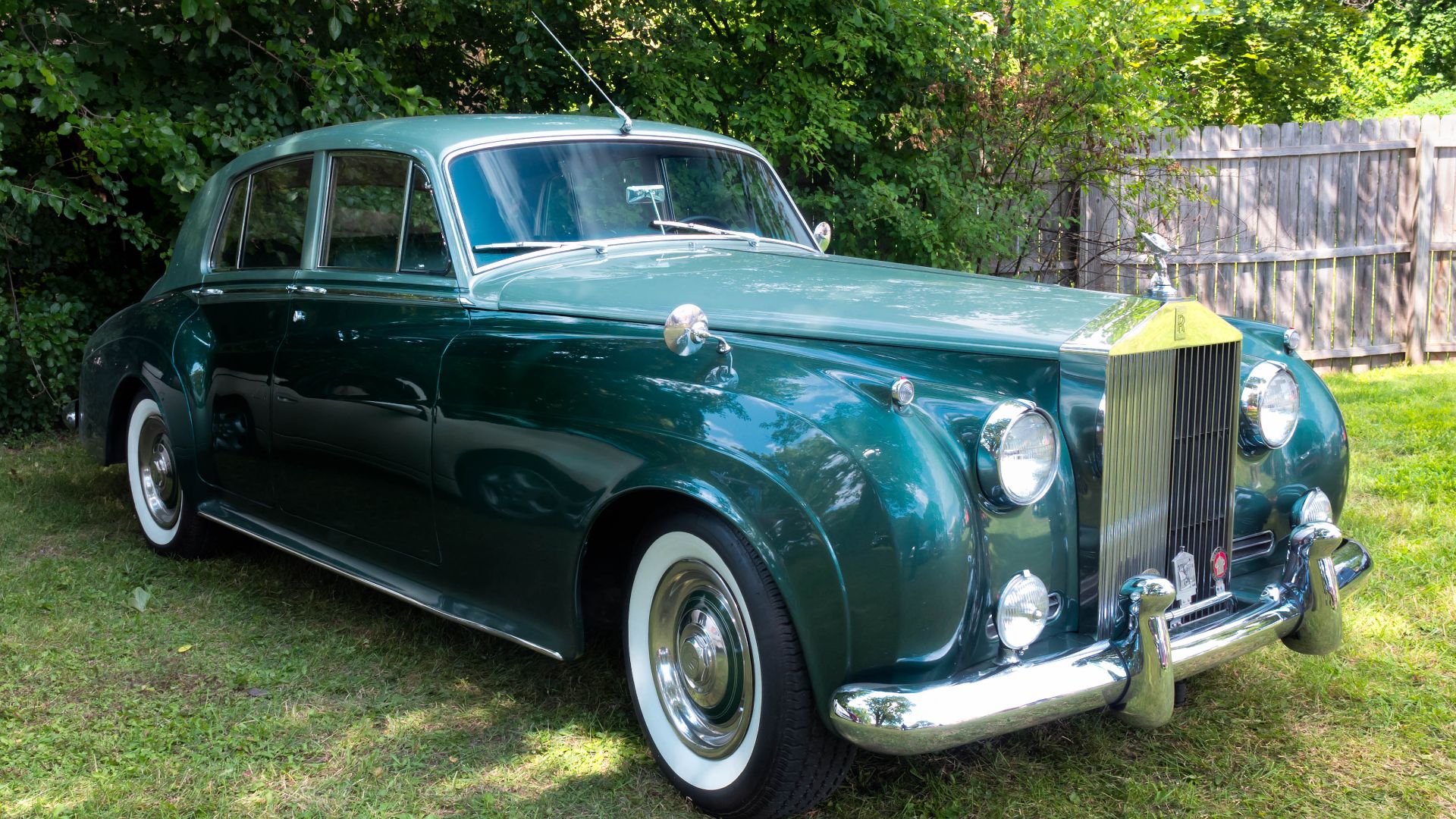 File:1959 Rolls Royce Silver Cloud (14835776039).jpg