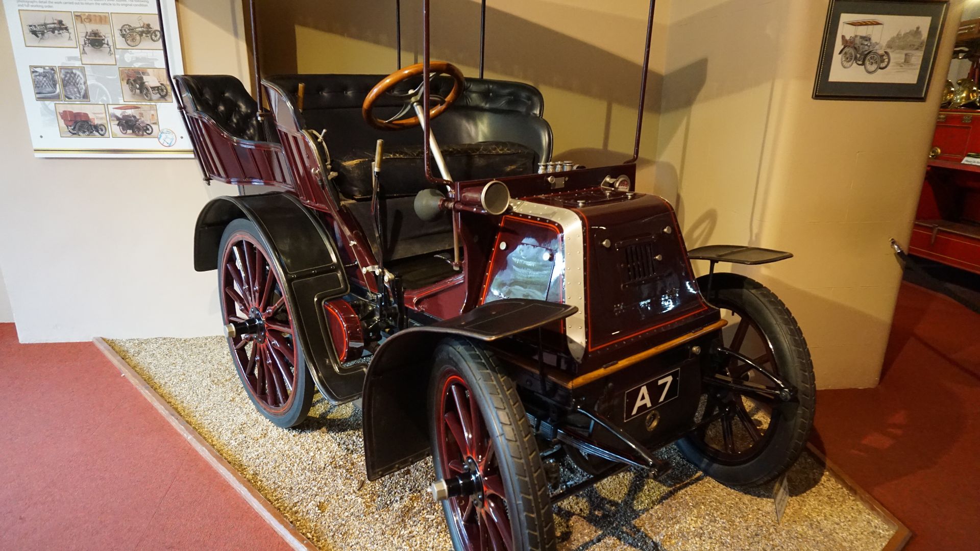File:The 1900 Daimler Mail Phaeton - The Museum - Sandringham Estate, Norfolk.jpg