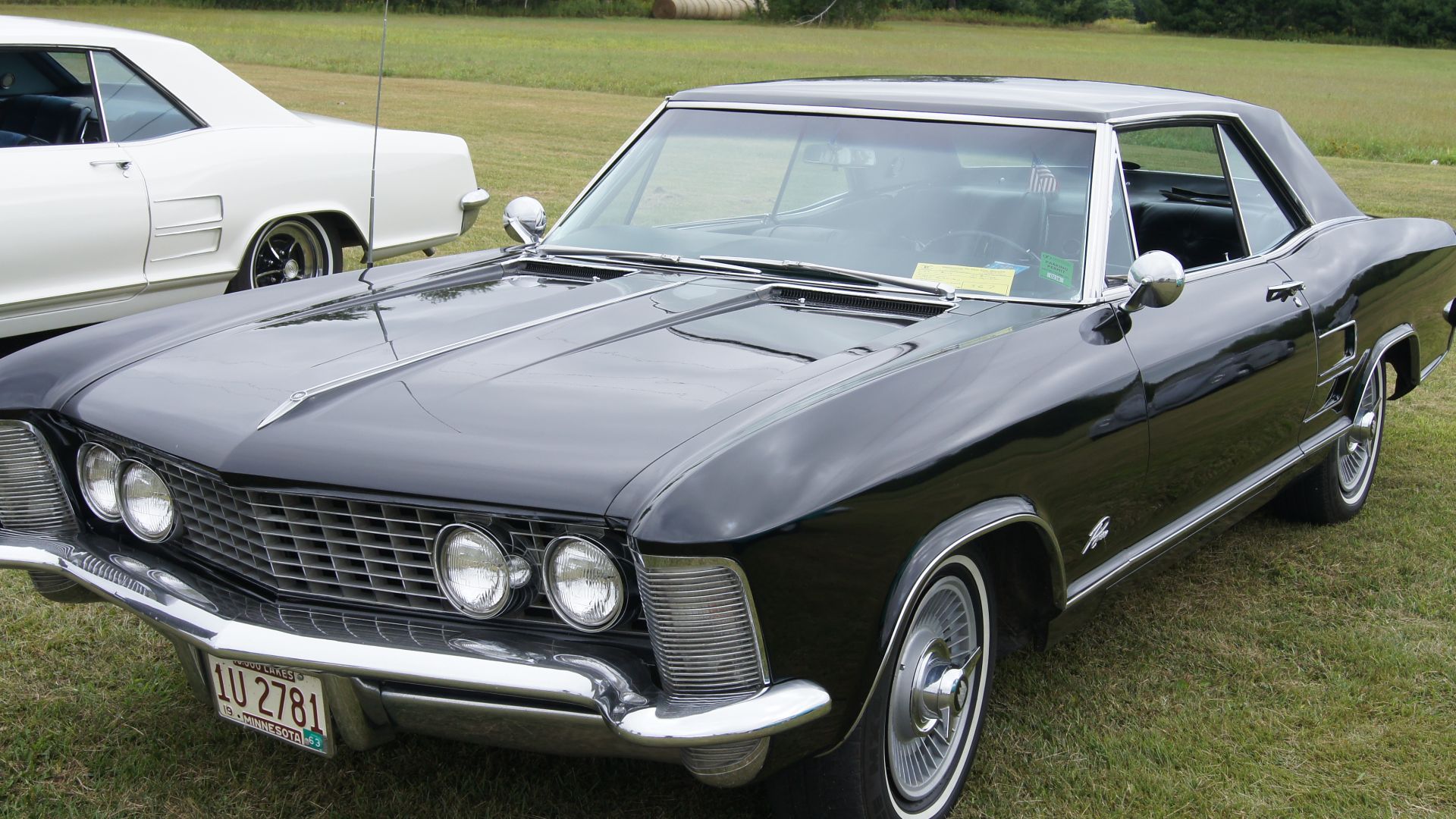 File:1963 Buick Riviera (9684013598).jpg