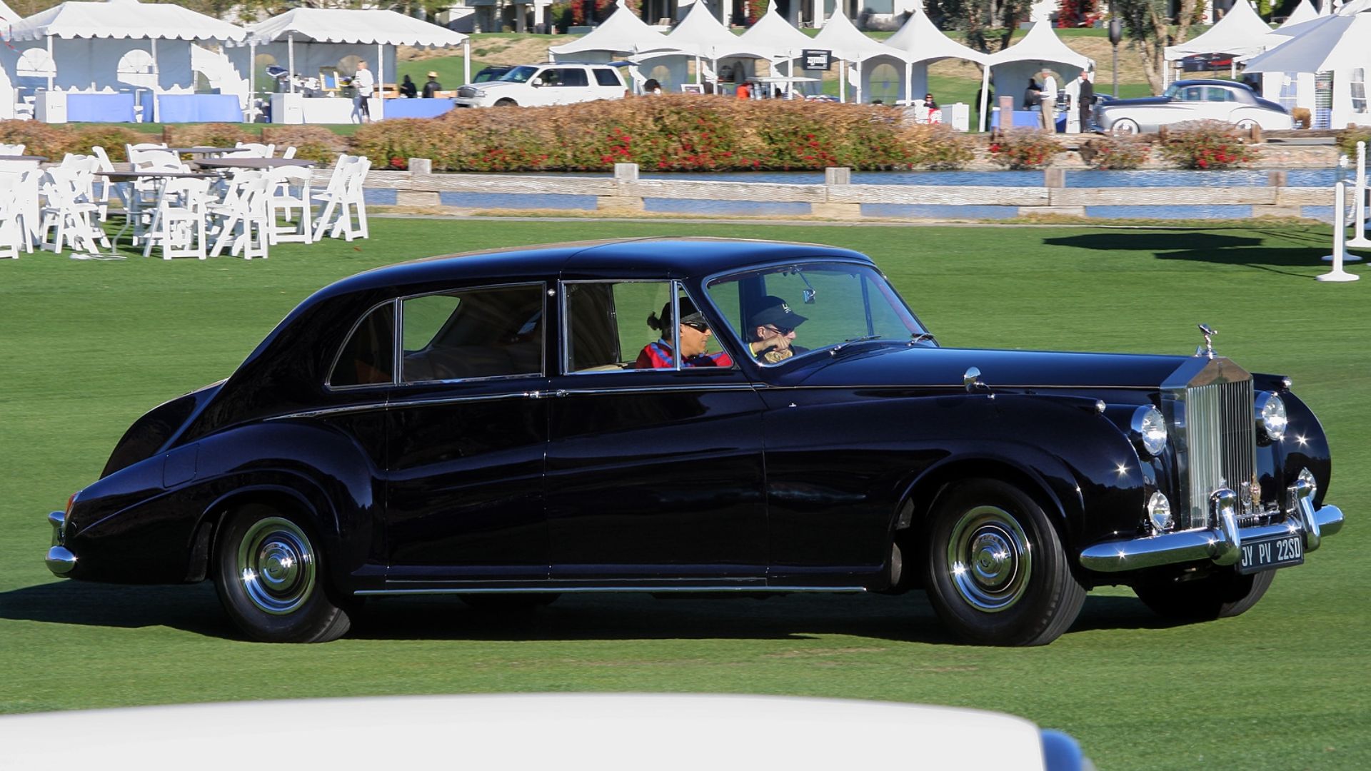 File:1961 Rolls-Royce Phantom V James Young Sedanca de Ville 5AT76 fvr.jpg