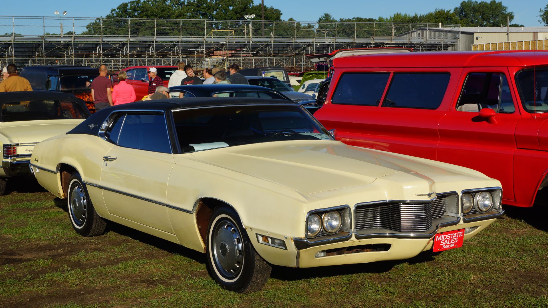 File:1970 Ford Thunderbird (29070045321).jpg
