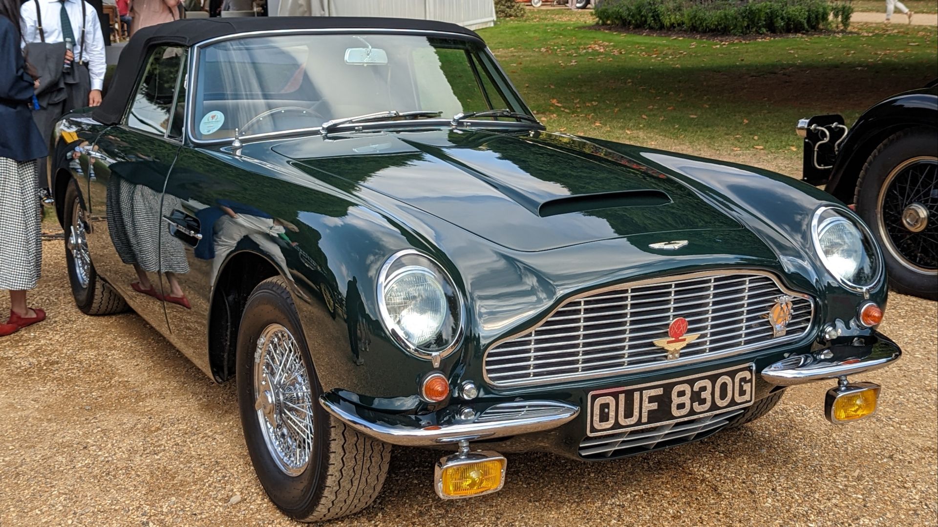 File:1969 Aston Martin DB6 Volante.jpg
