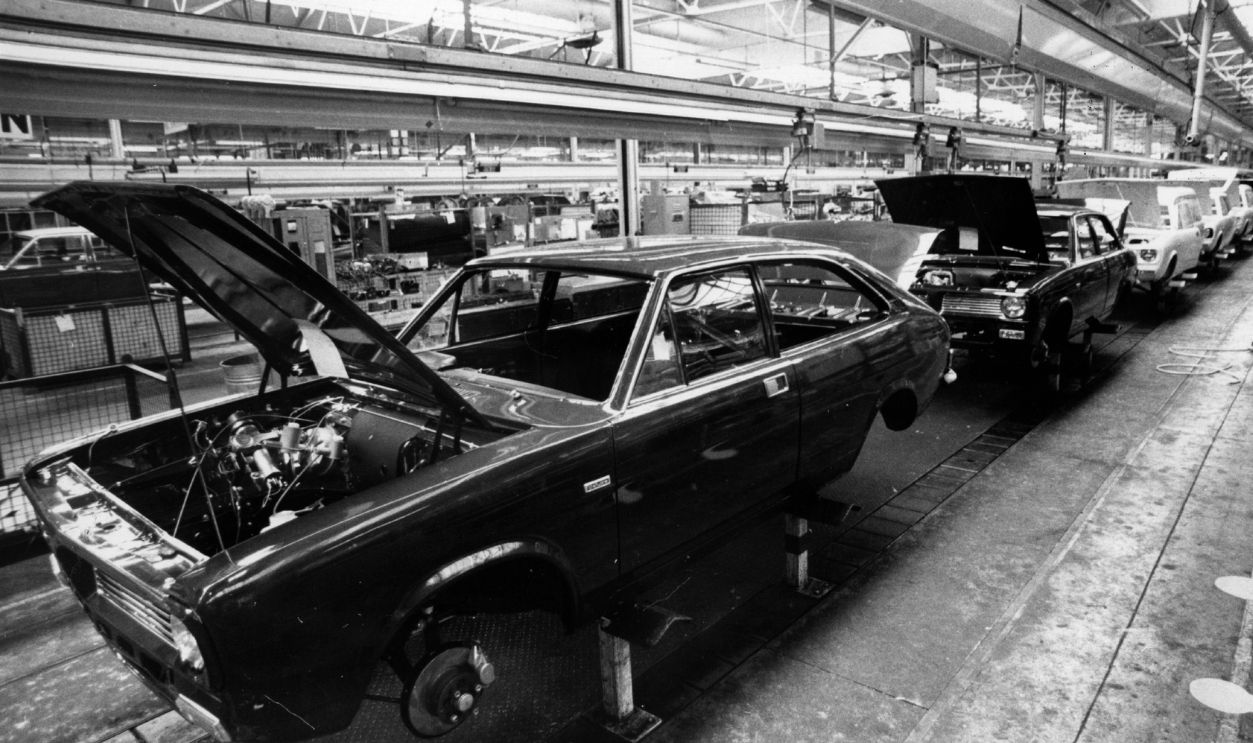  Car Assembly Line 1975: The car assembly line at the British Leyland Plant at Cowley.