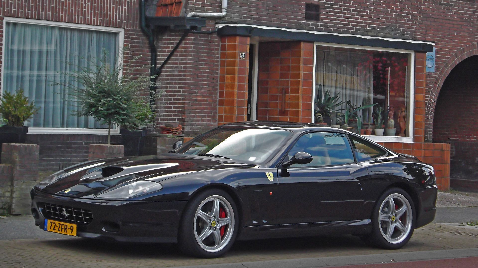 File:Ferrari 575M Maranello (15038367118).jpg