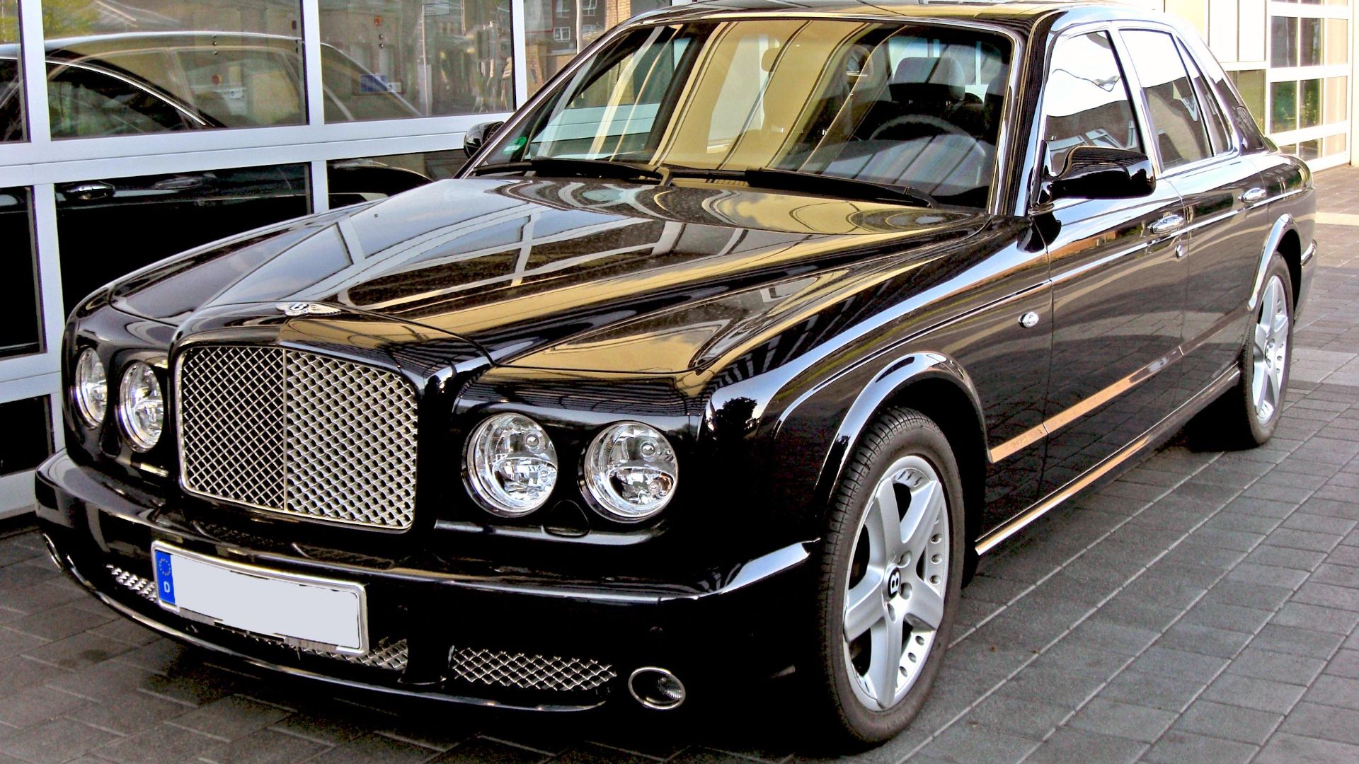 File:Bentley Arnage T 20090529 front.jpg