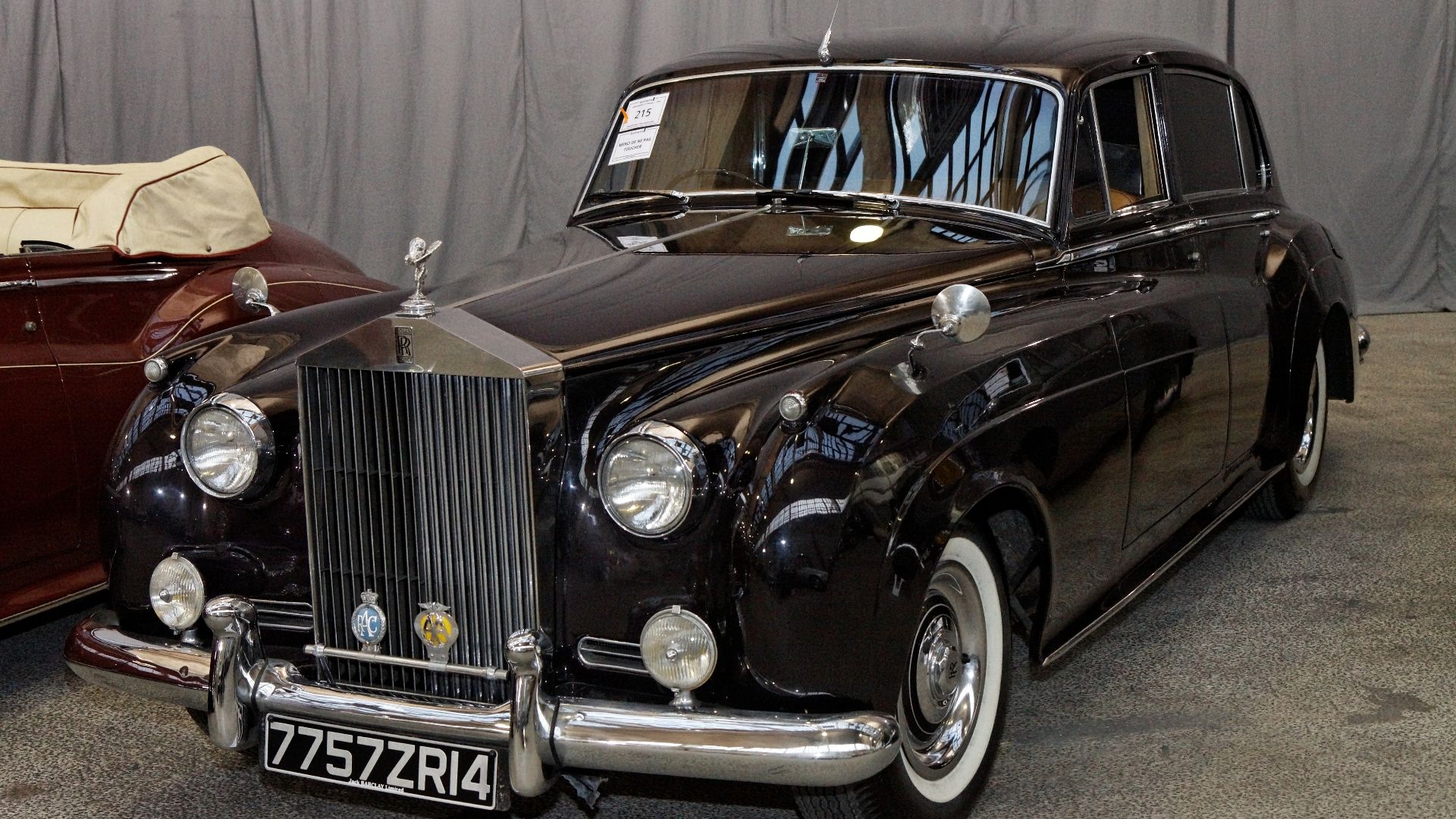 File:Bonhams - The Paris Sale 2012 - Rolls-Royce Silver Cloud II LWB Saloon - 1960 - 003.jpg