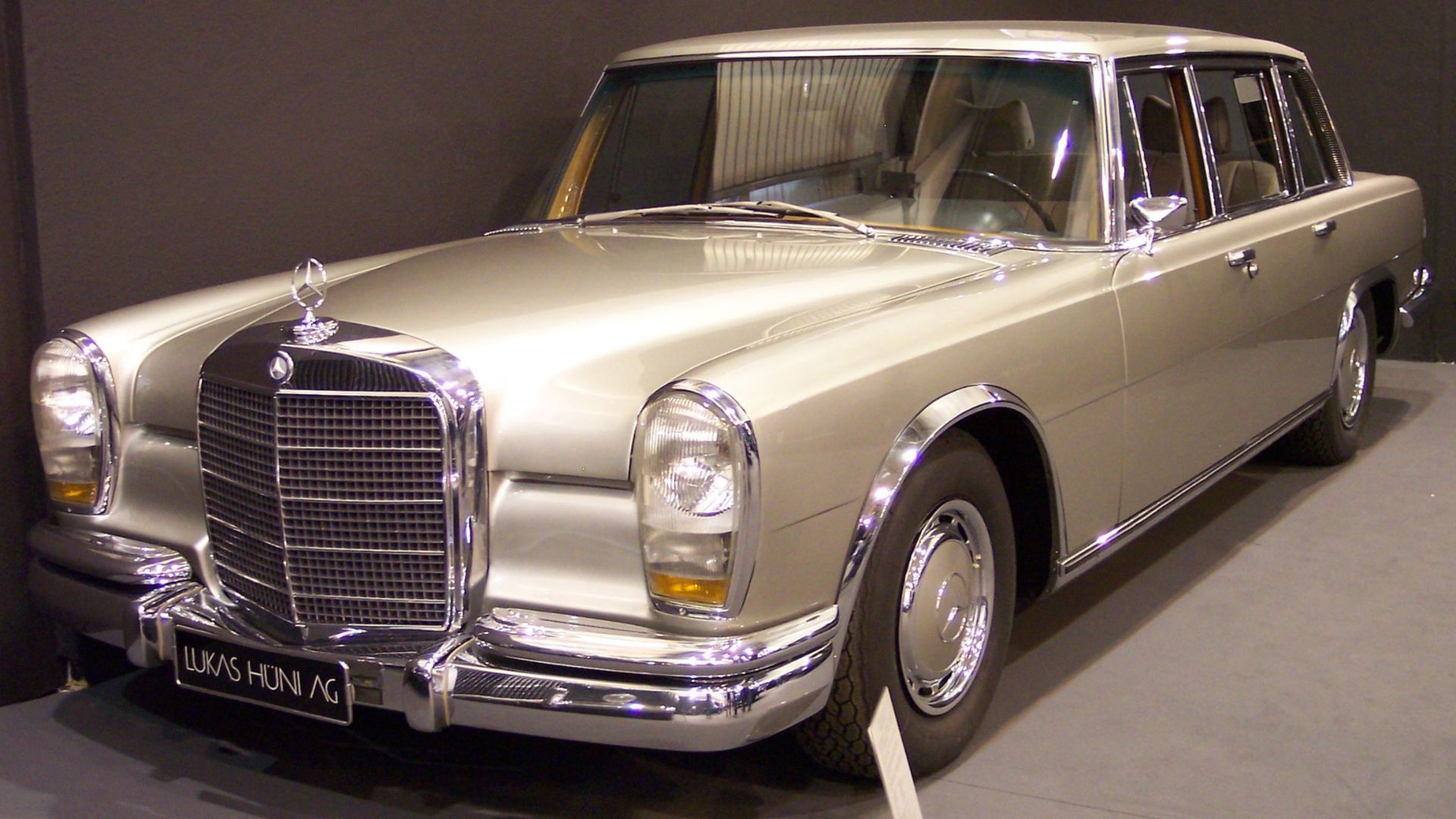 File:Mercedes-Benz 600 vl silver TCE.jpg