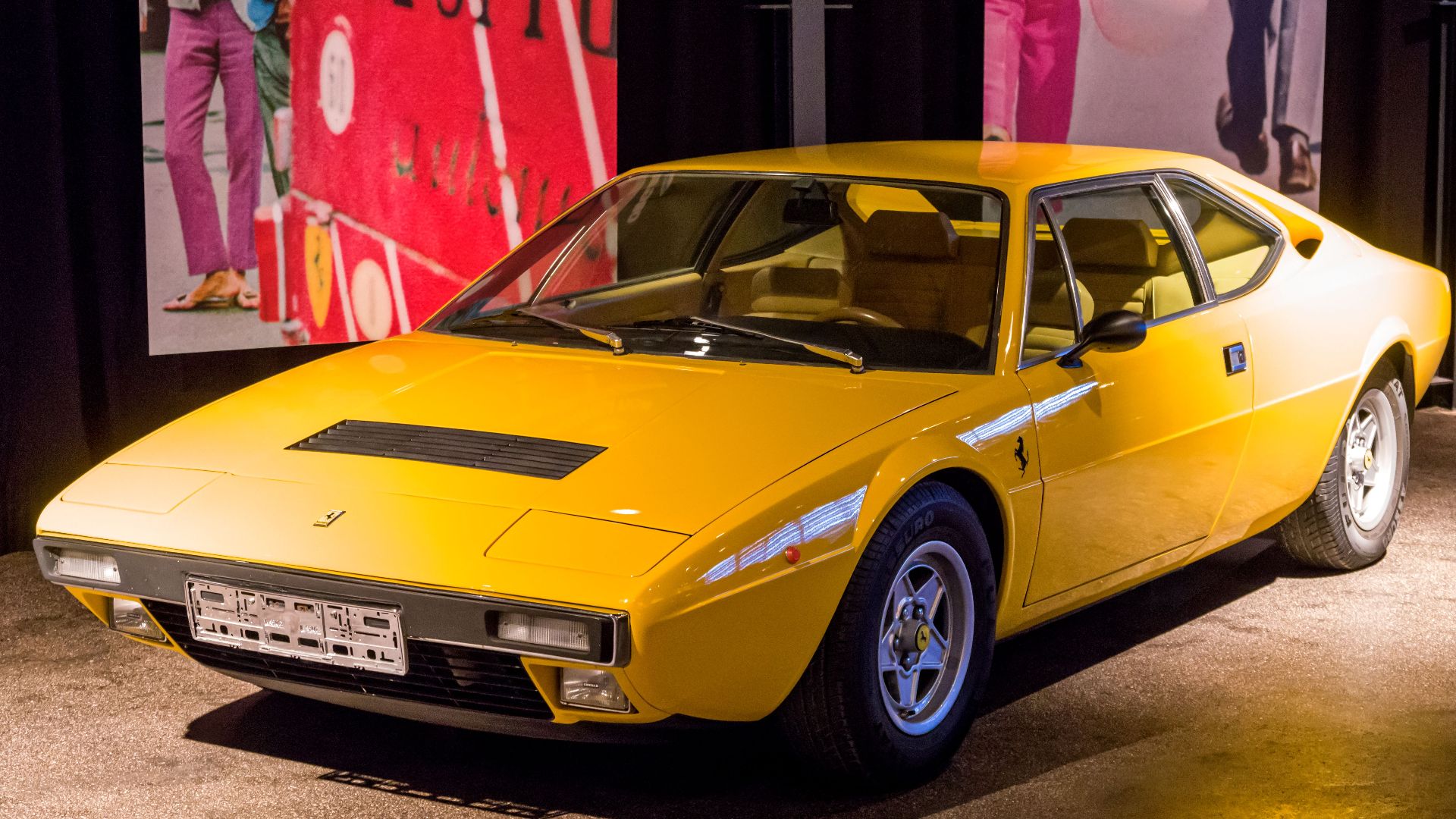 File:Ferrari Dino 308 GT4 1975 (Kirchzarten) jm20732.jpg