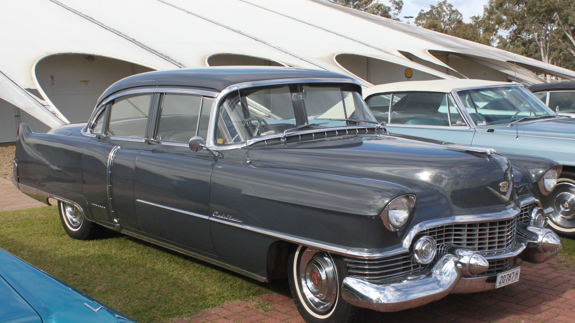 File:1954 Cadillac Sixty Special Fleetwood (20009210499).jpg