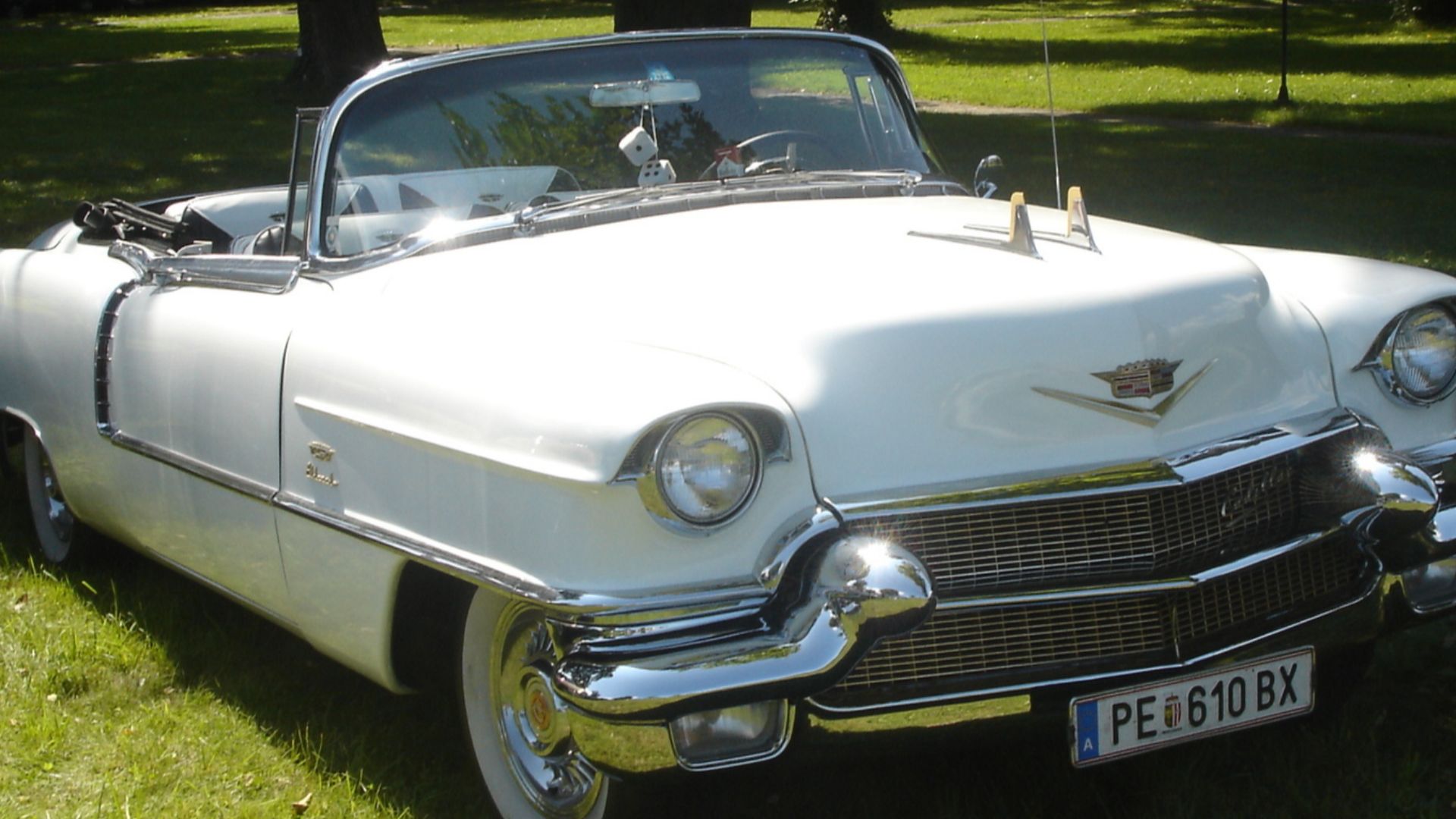 File:Cadillac Eldorado 1953-crop.jpg