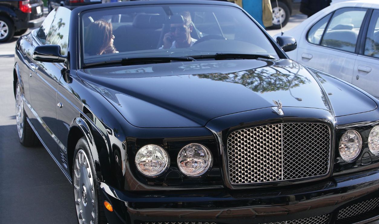 Gettyimages - 	546665316, Simon Cowell and girlfriend Mezhgan Hussainy drive to Malibu Market REVOLUTIONPIX/©2010 RAMEY PHOTO Simon Cowell Los Angeles March 14 2010 Simon Cowell and girlfriend Mezhgan Hussainy drive to Malibu Market,