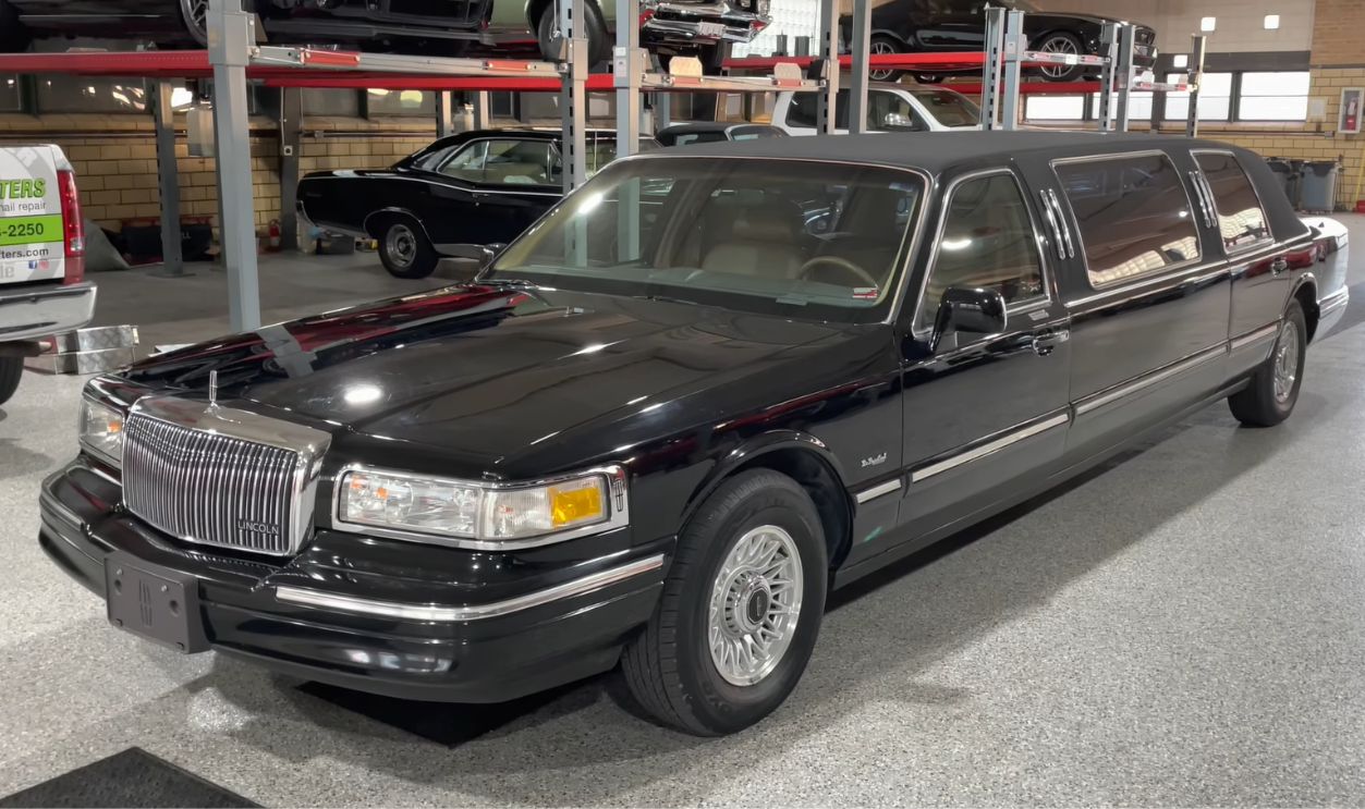 1967 Lincoln Executive Limousine