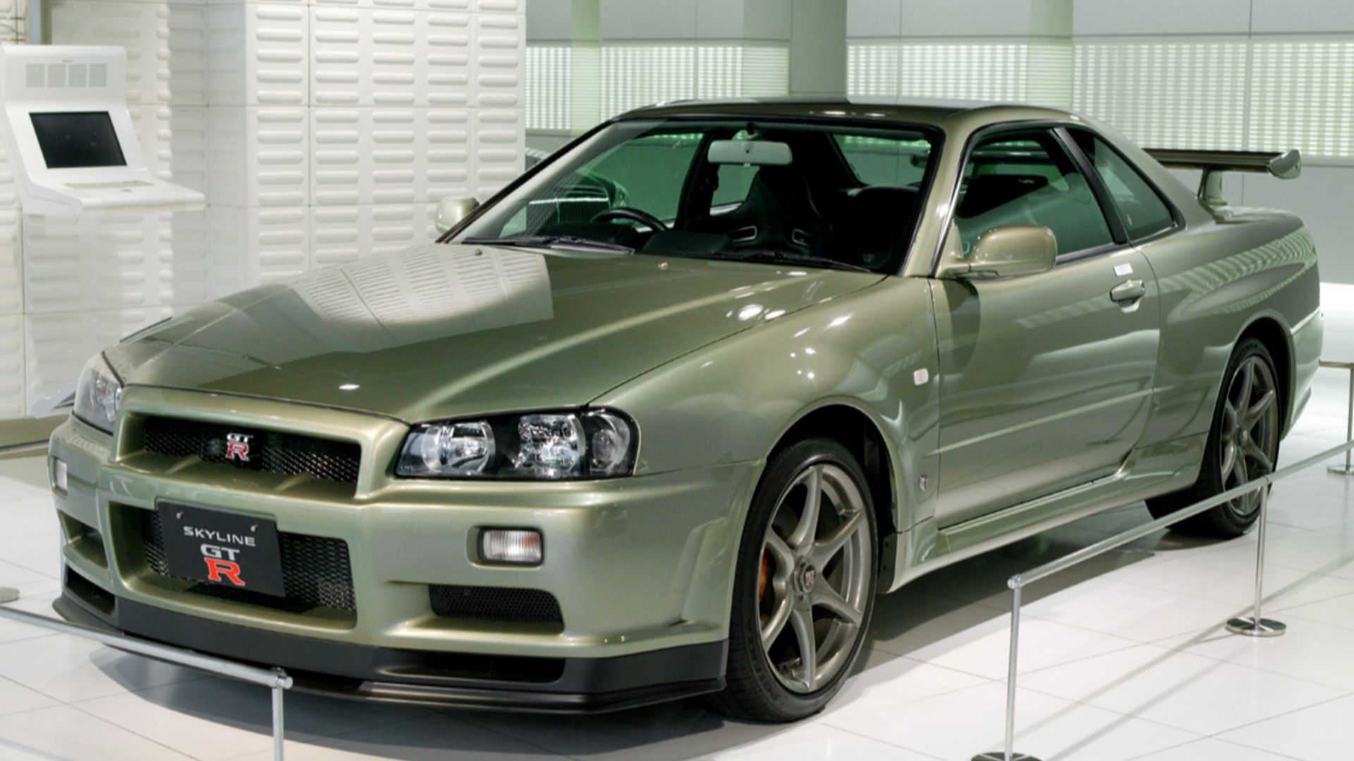 File:Nissan Skyline R34 GT-R Nür 001.jpg