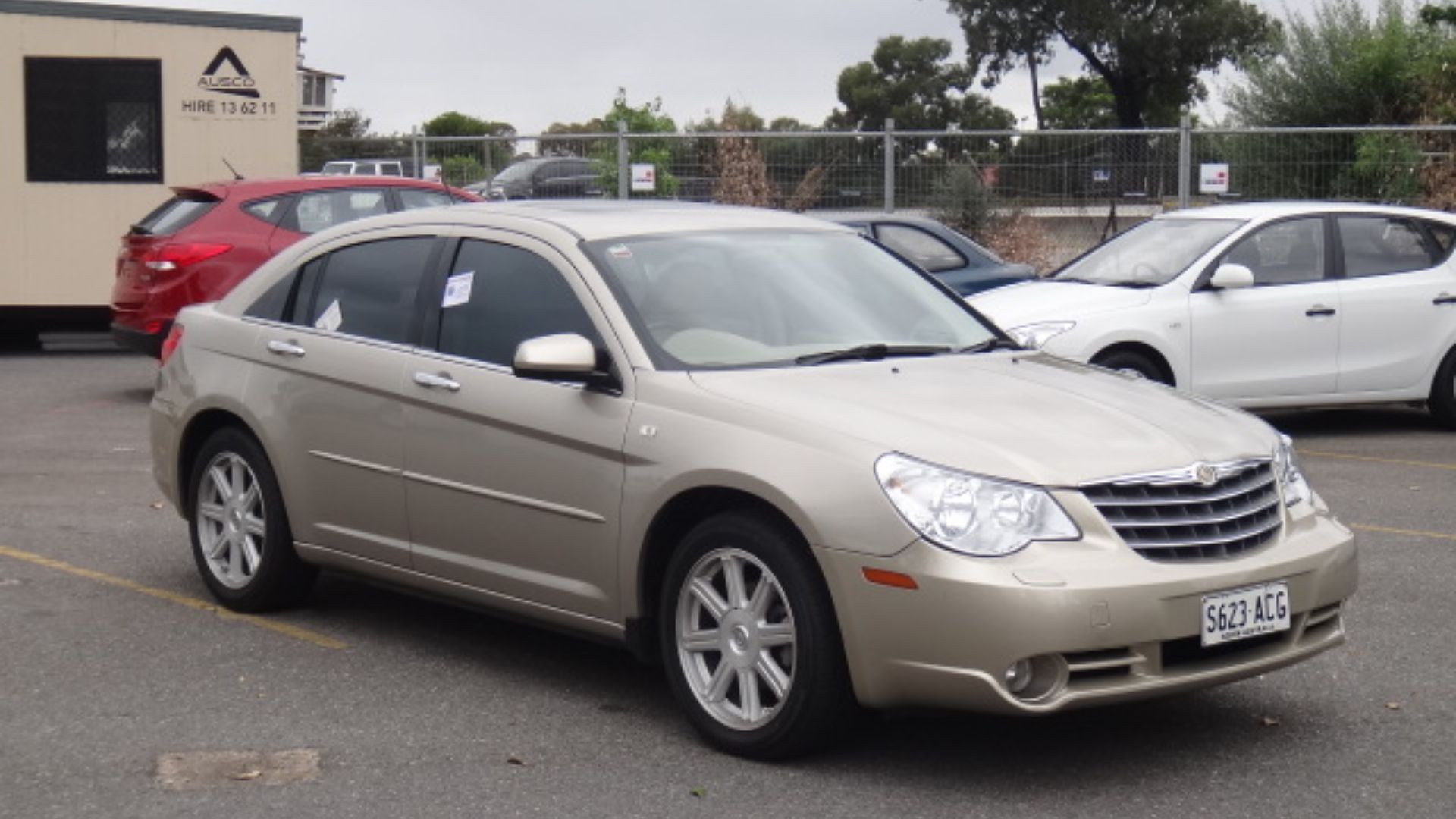 File:2007 Chrysler Sebring Limited (8608182699).jpg