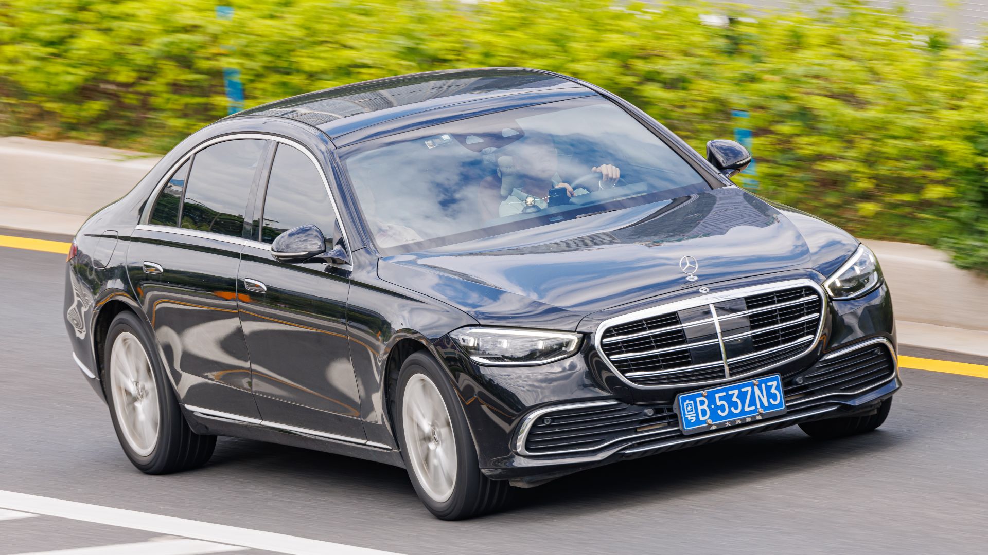 File:MERCEDES-BENZ S-CLASS (W223) China (28).jpg