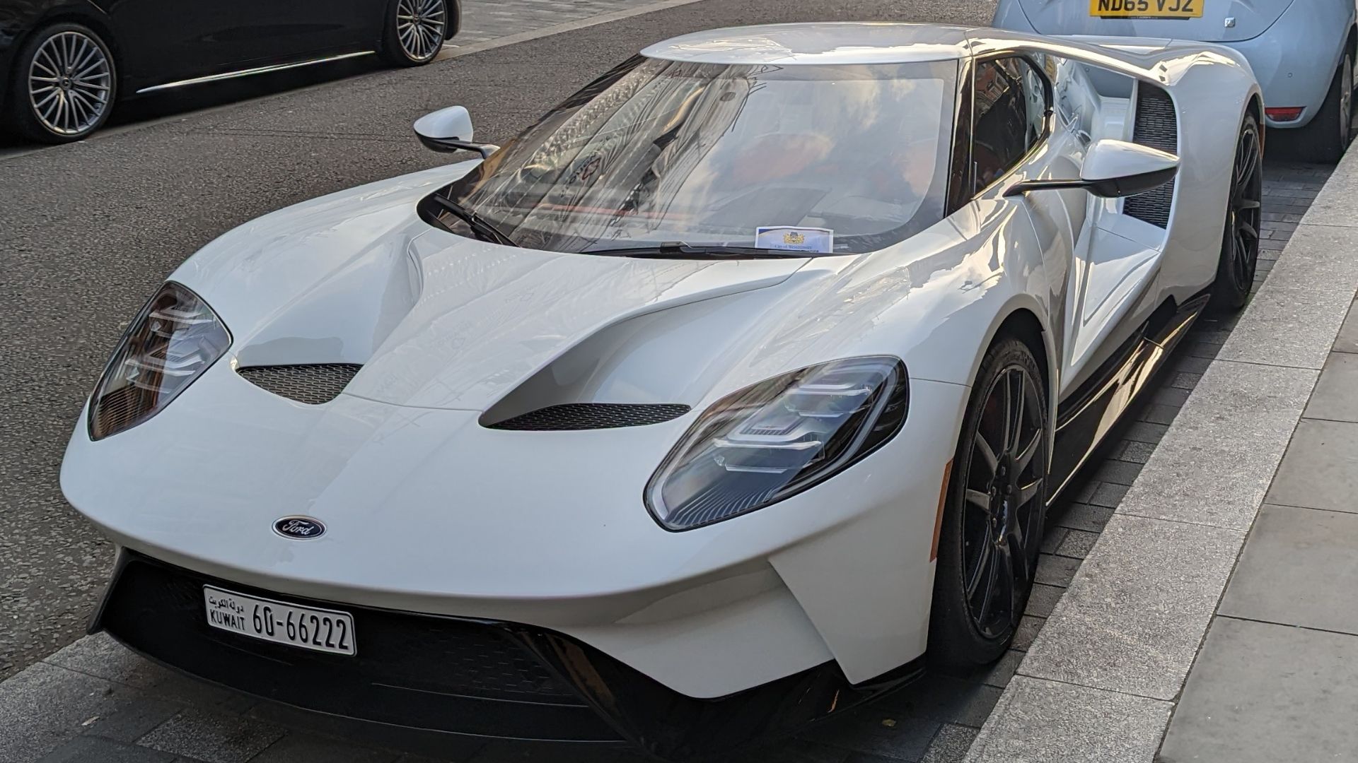 File:Ford GT 4.jpg
