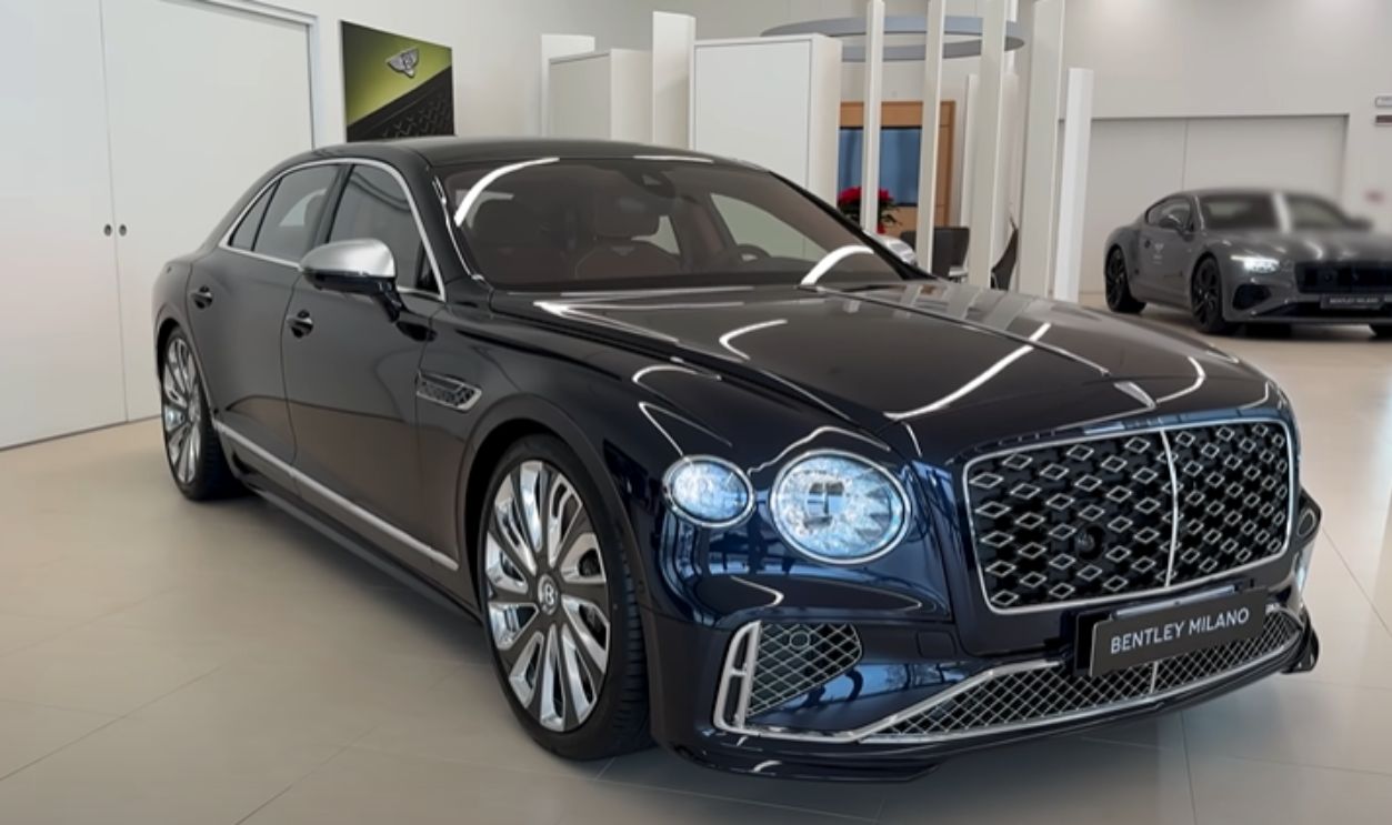 2025 Bentley Flying Spur