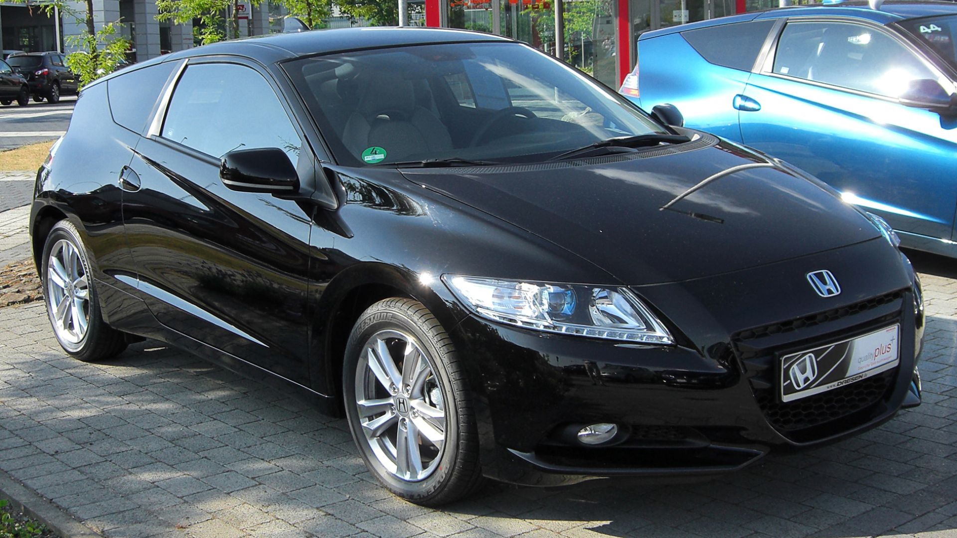 File:Honda CR-Z front 20100704.jpg