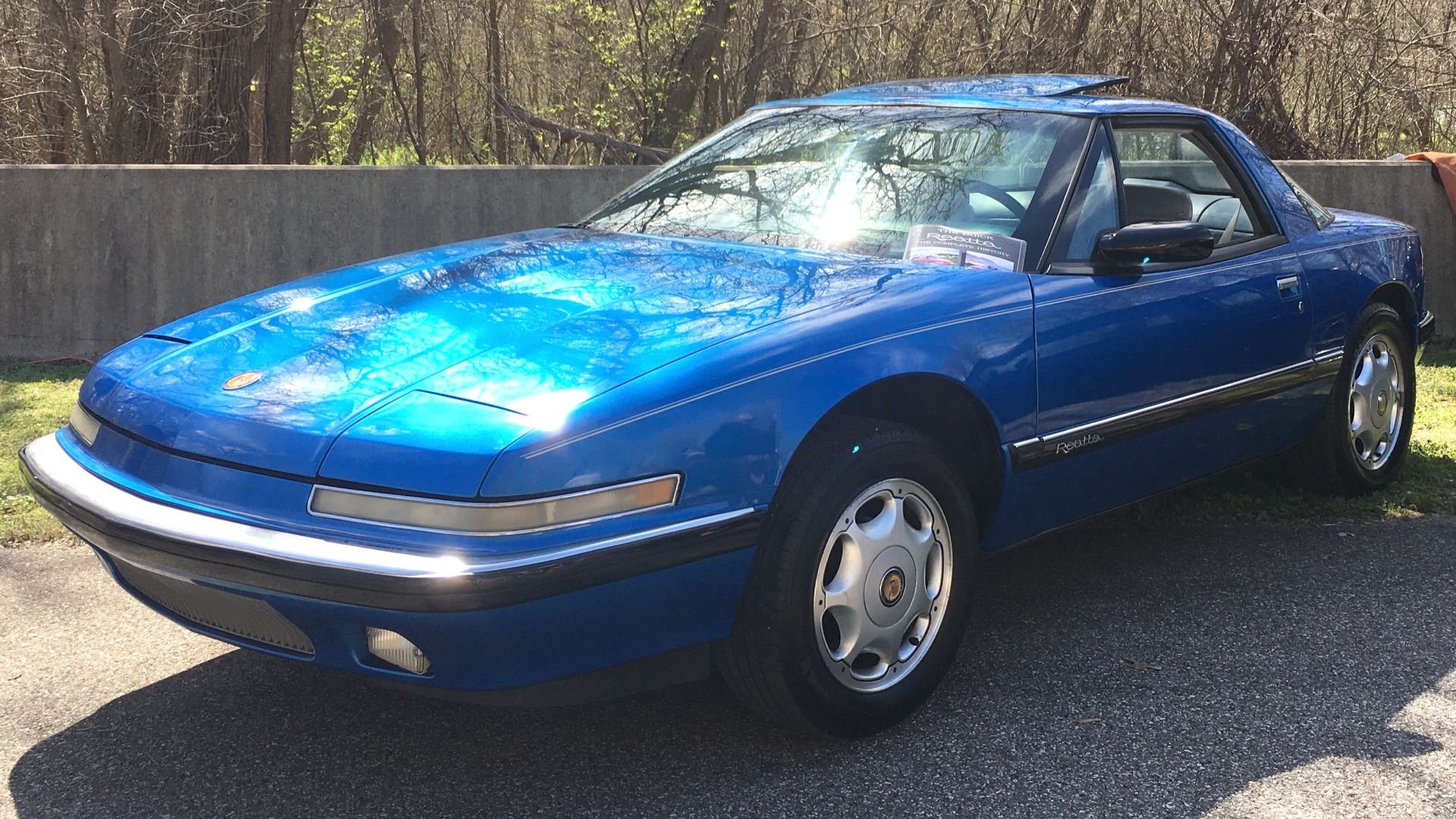 File:Buick Reatta blue.jpg