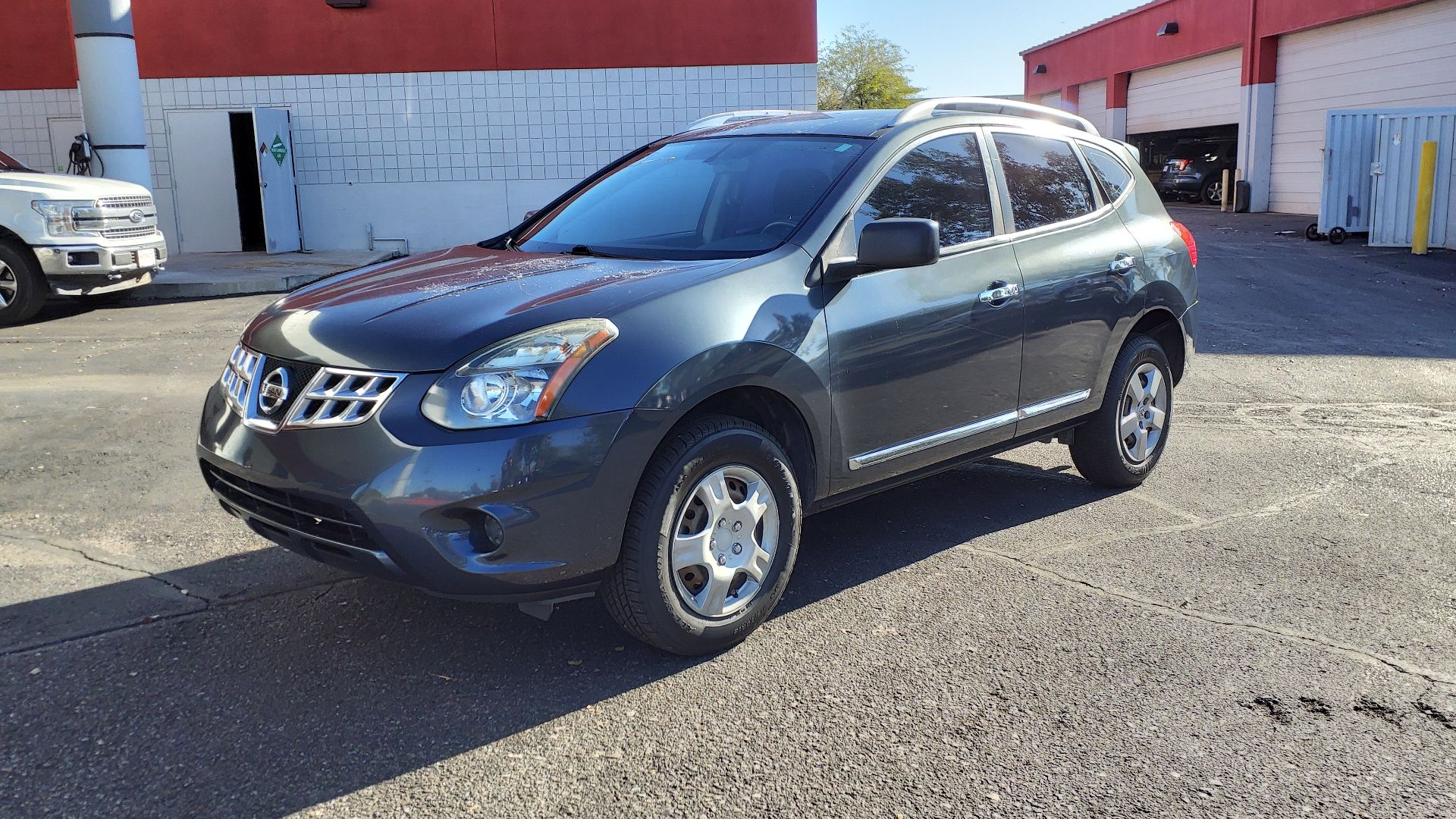 File:14 Nissan Rogue Select S.jpg