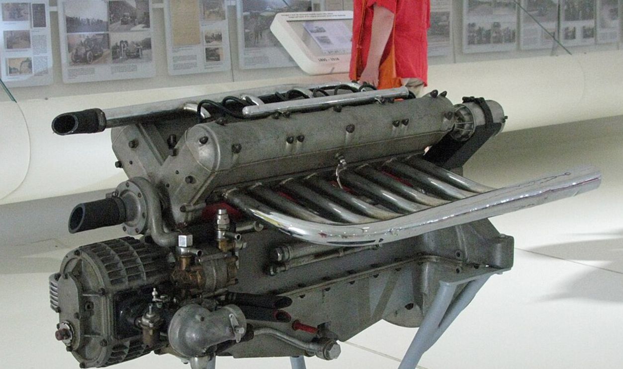 Maserati Tipo 26B Supercharged Inline-Eight