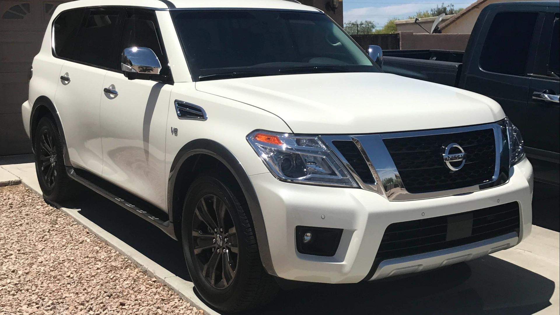 File:2017 Nissan Armada Platinum (cropped).jpg