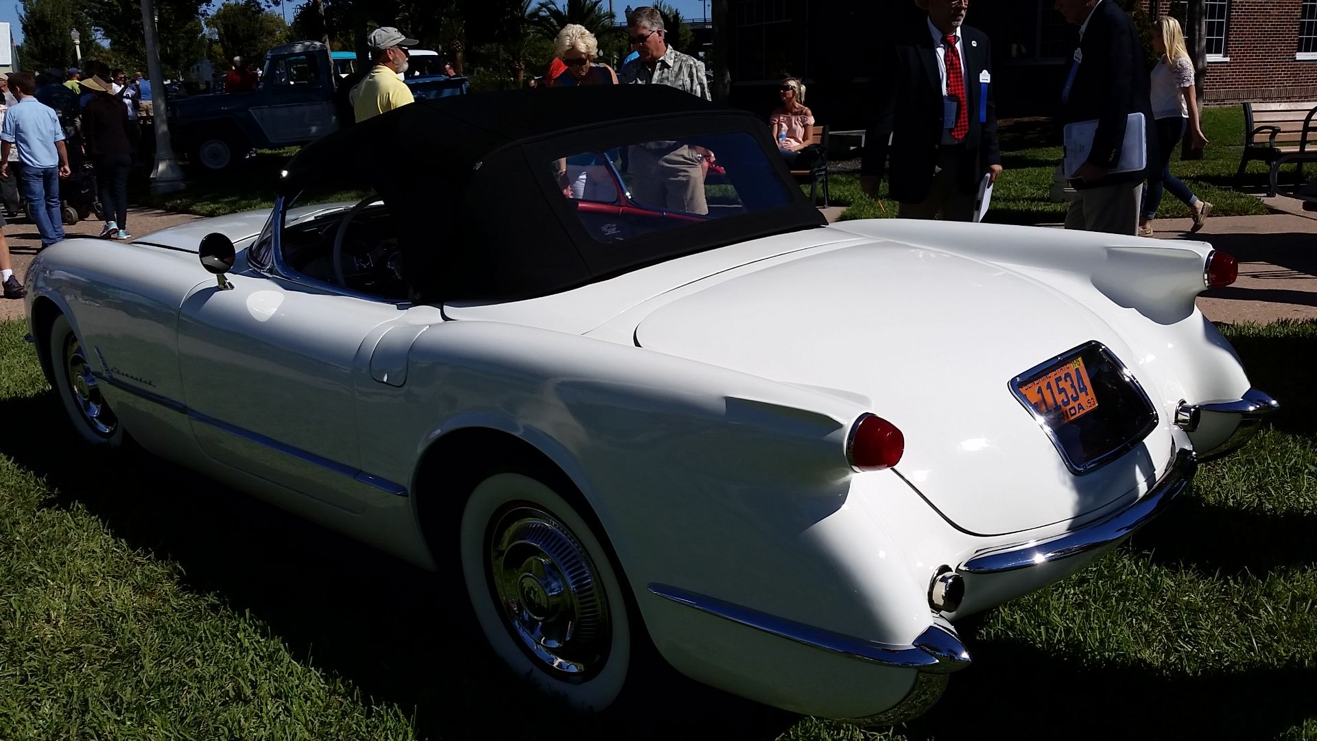 File:1953 Chevrolet Corvette.jpg