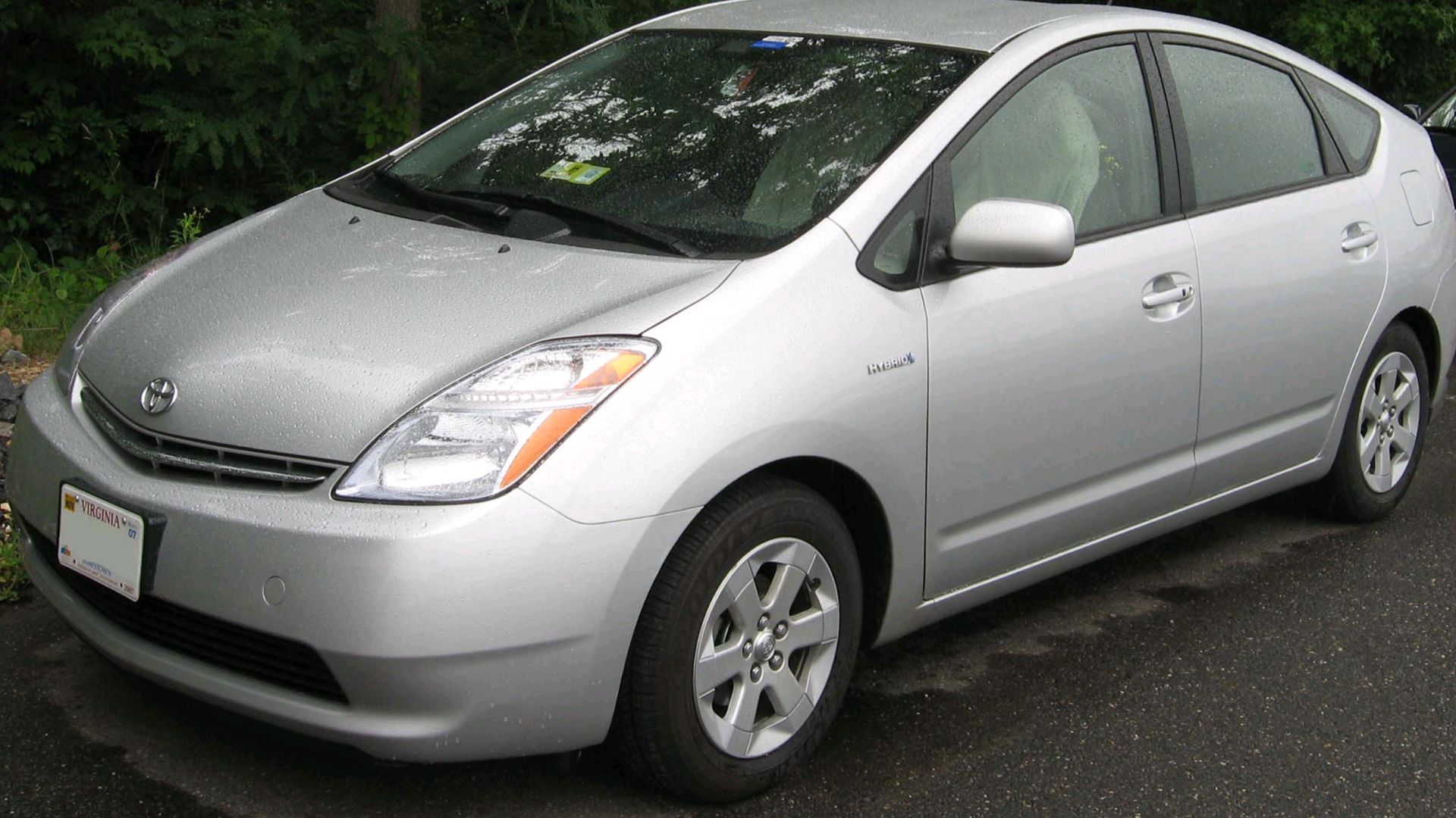 File:2nd-Toyota-Prius.jpg