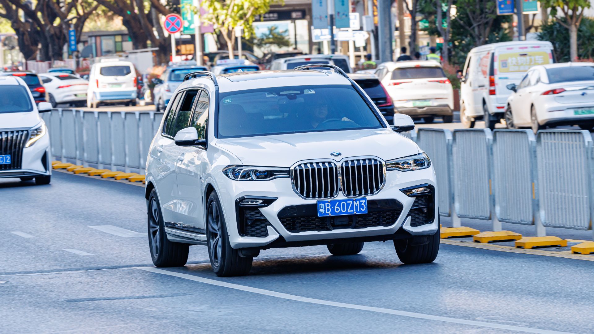 File:BMW X7 (G07) China (15).jpg