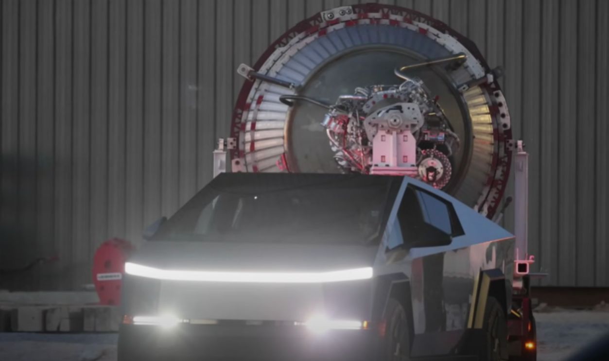 Tesla Cybertruck (2023)