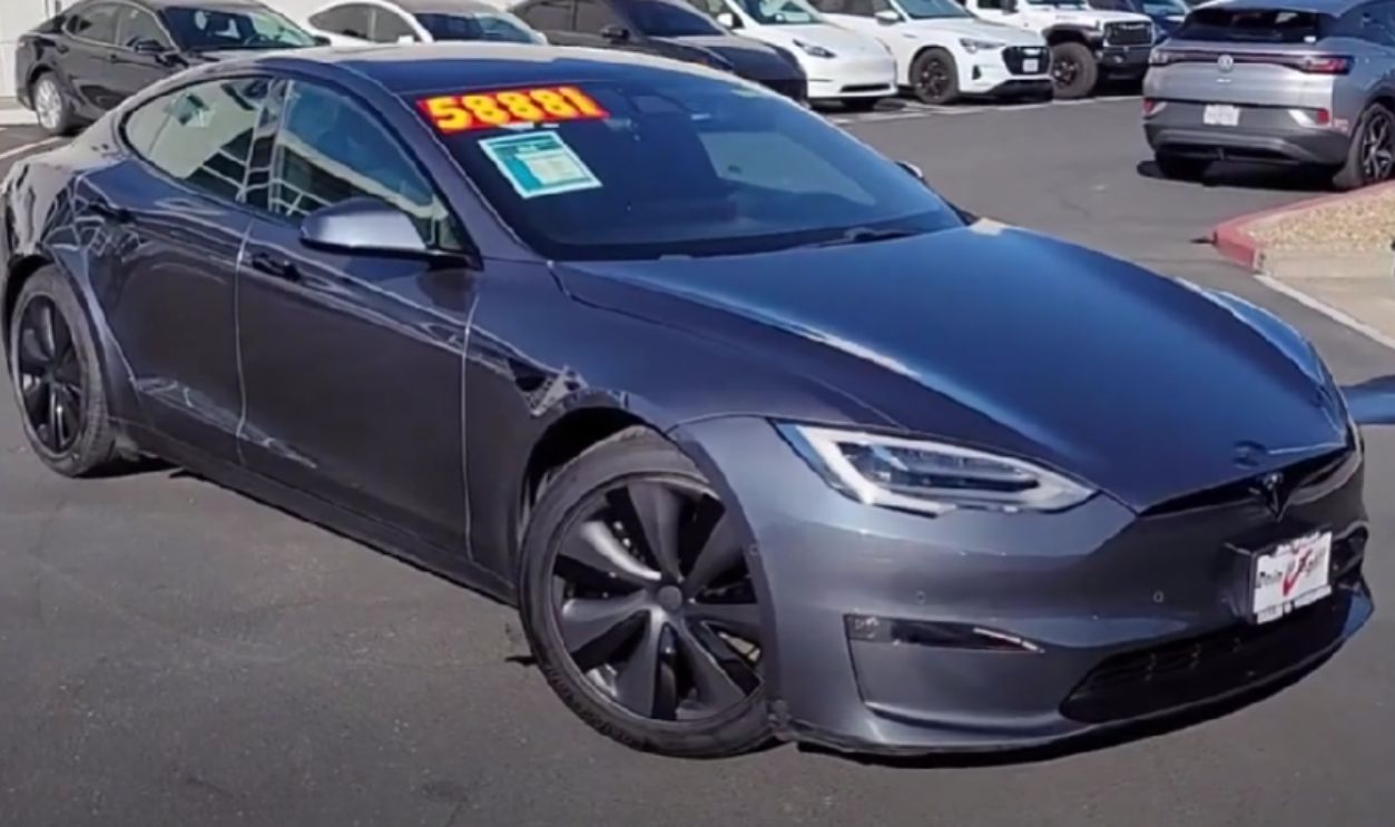 Tesla Model S Plaid (2021)