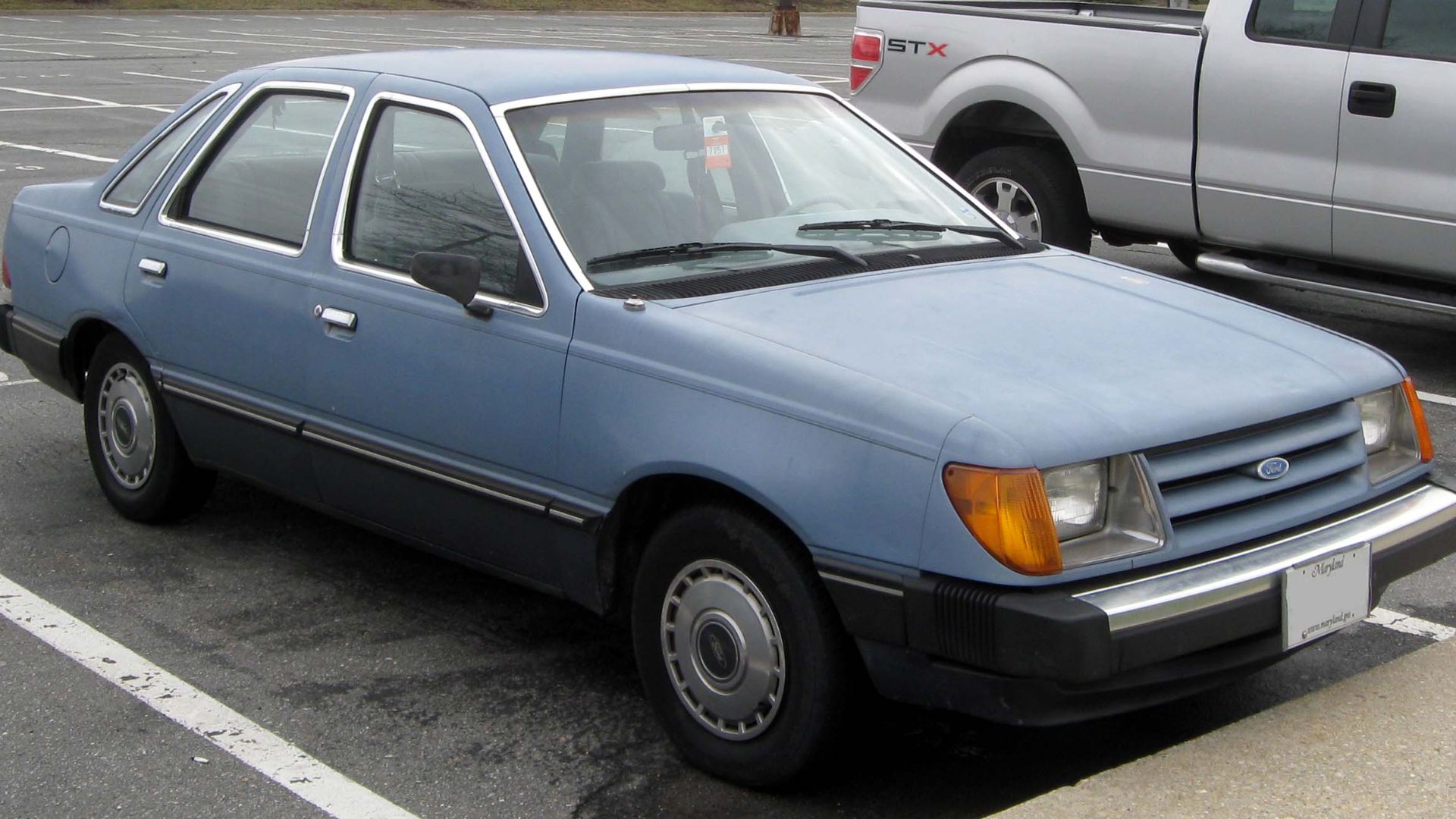 File:1984-1985 Ford Tempo sedan -- 03-09-2011.jpg