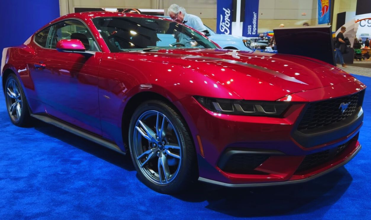 2025 Ford Mustang EcoBoost Fastback