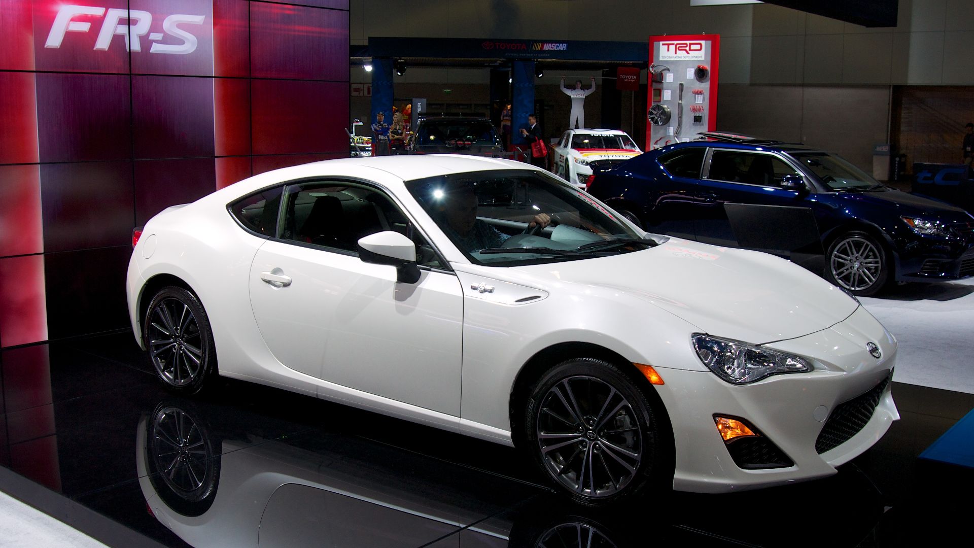 File:Scion FR-S (8228624509).jpg