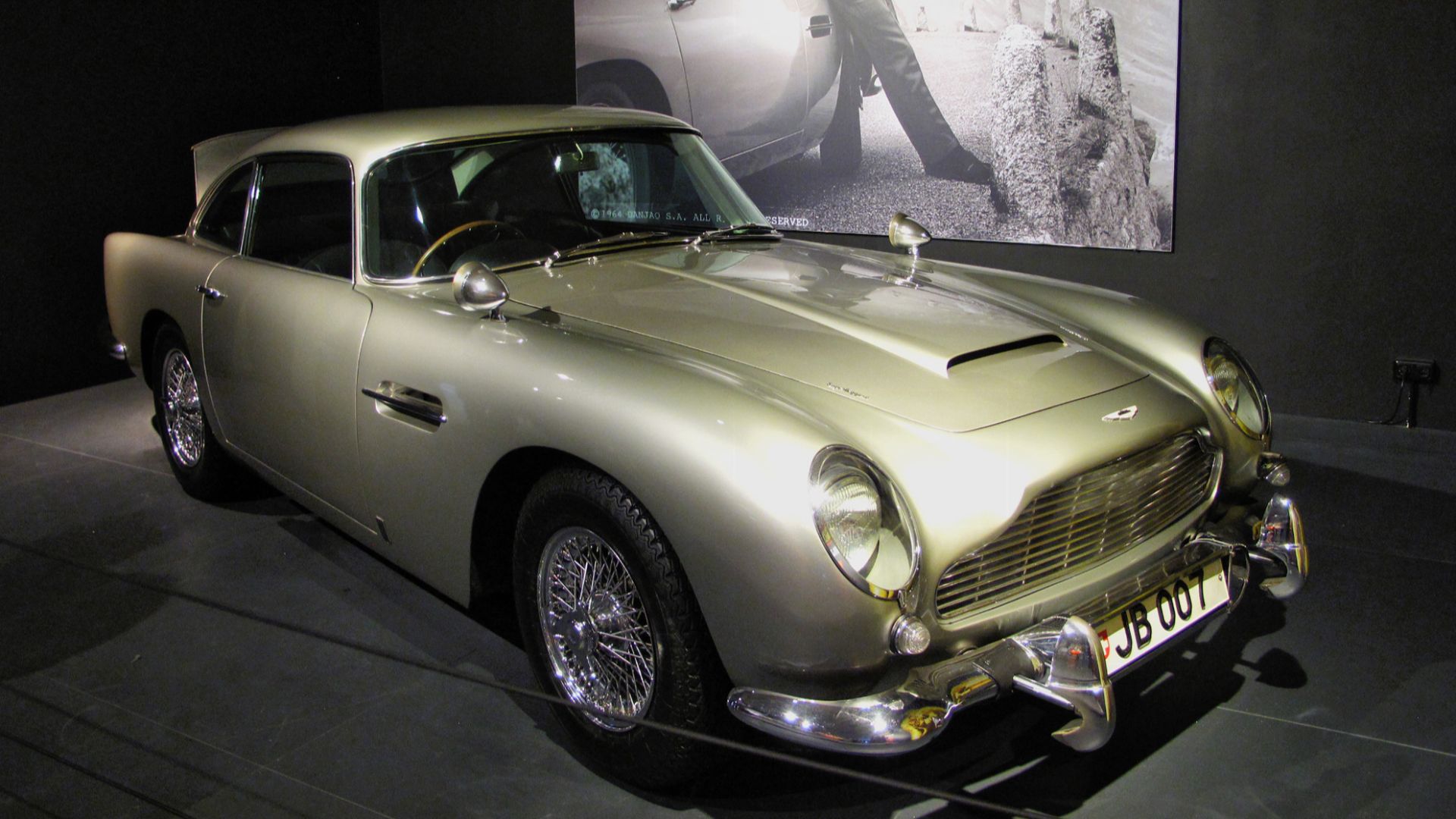File:1964 Aston Martin DB5 James Bond.jpg