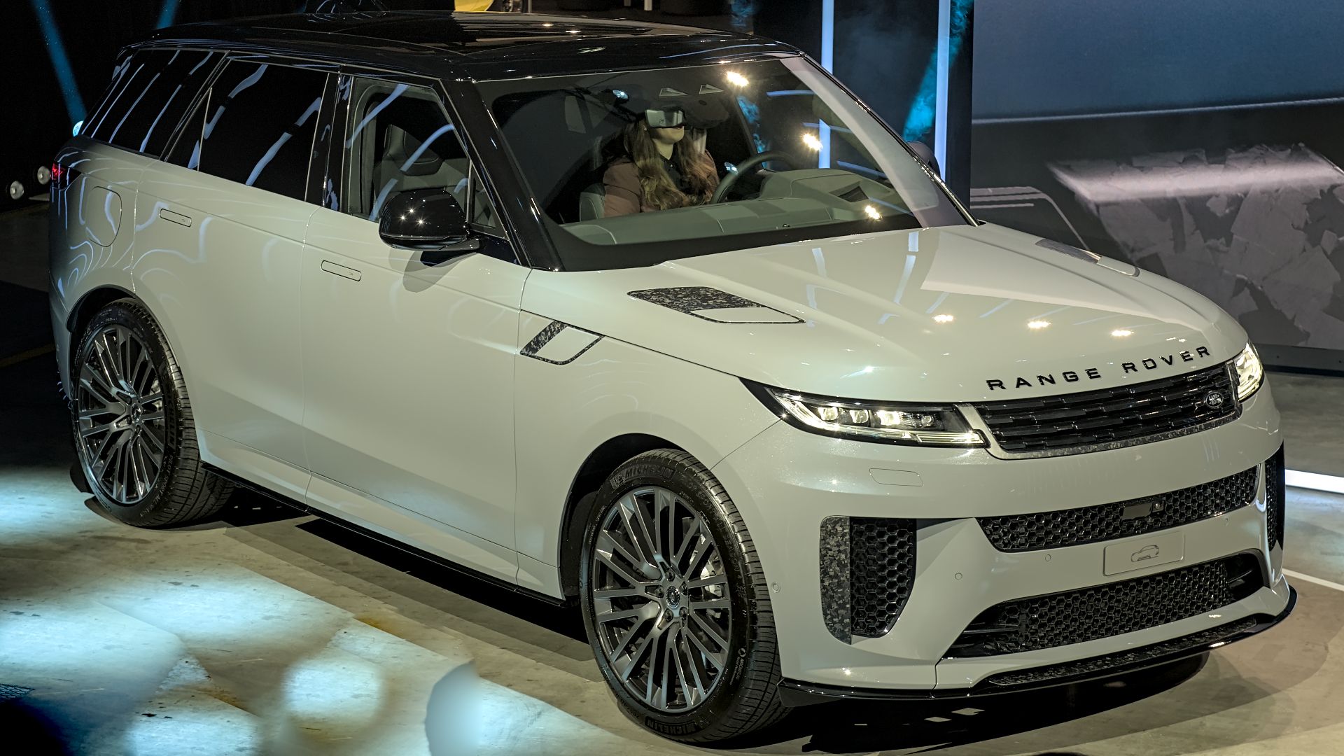 File:Range Rover Sport SV Edition Two Auto Zuerich 2024 DSC 6254.jpg