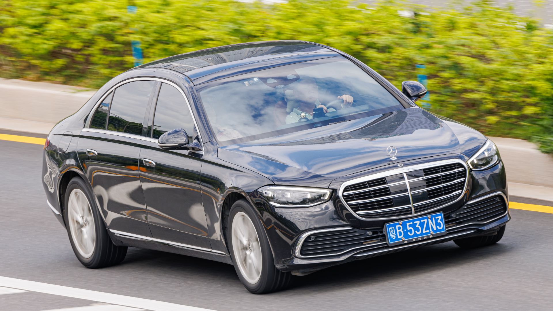 File:MERCEDES-BENZ S-CLASS (W223) China (28).jpg