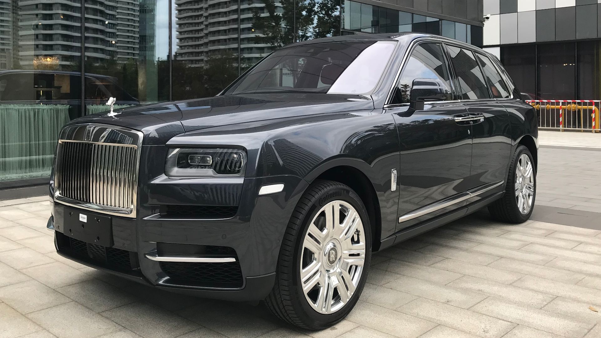 File:Rolls-Royce Cullinan 001.jpg